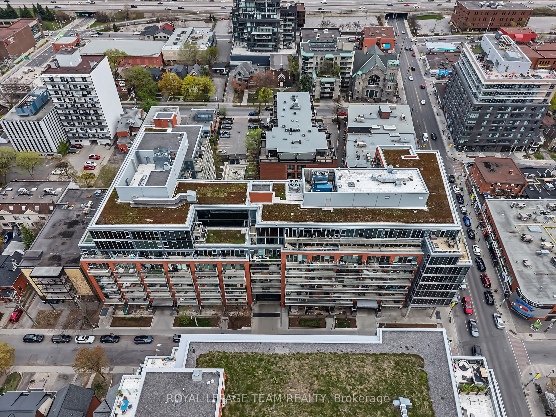 360 Mcleod Street #905