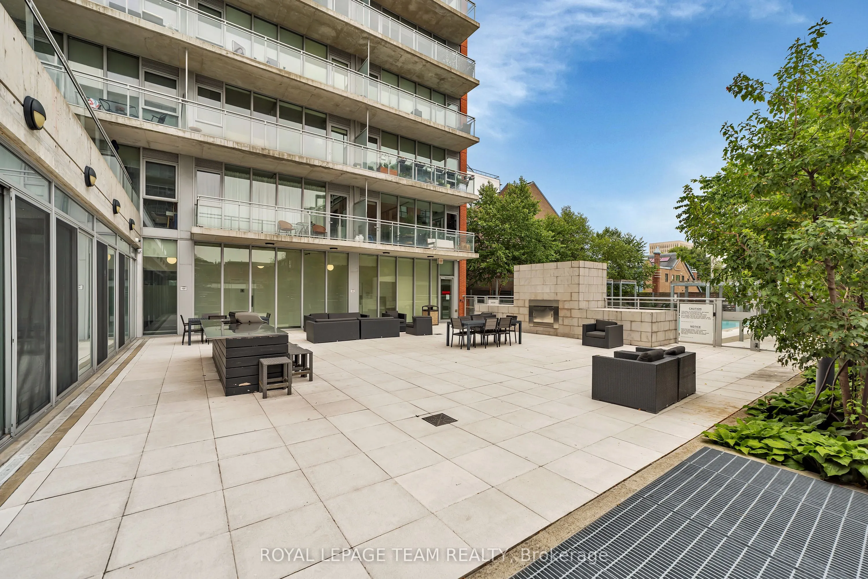 360 Mcleod Street #905