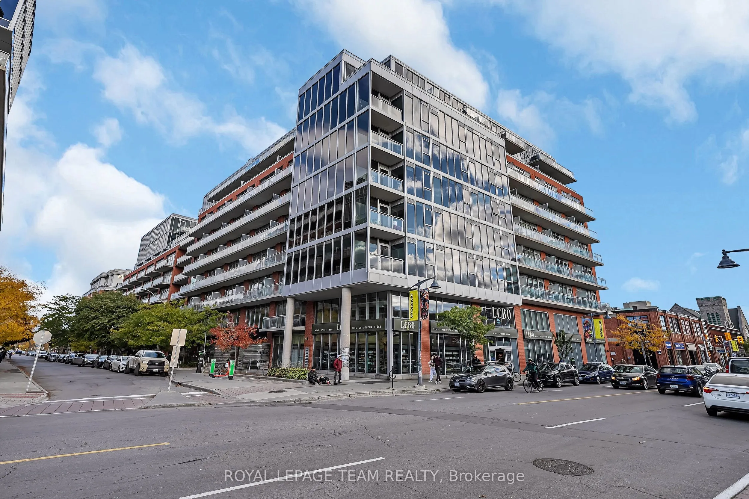360 Mcleod Street #905