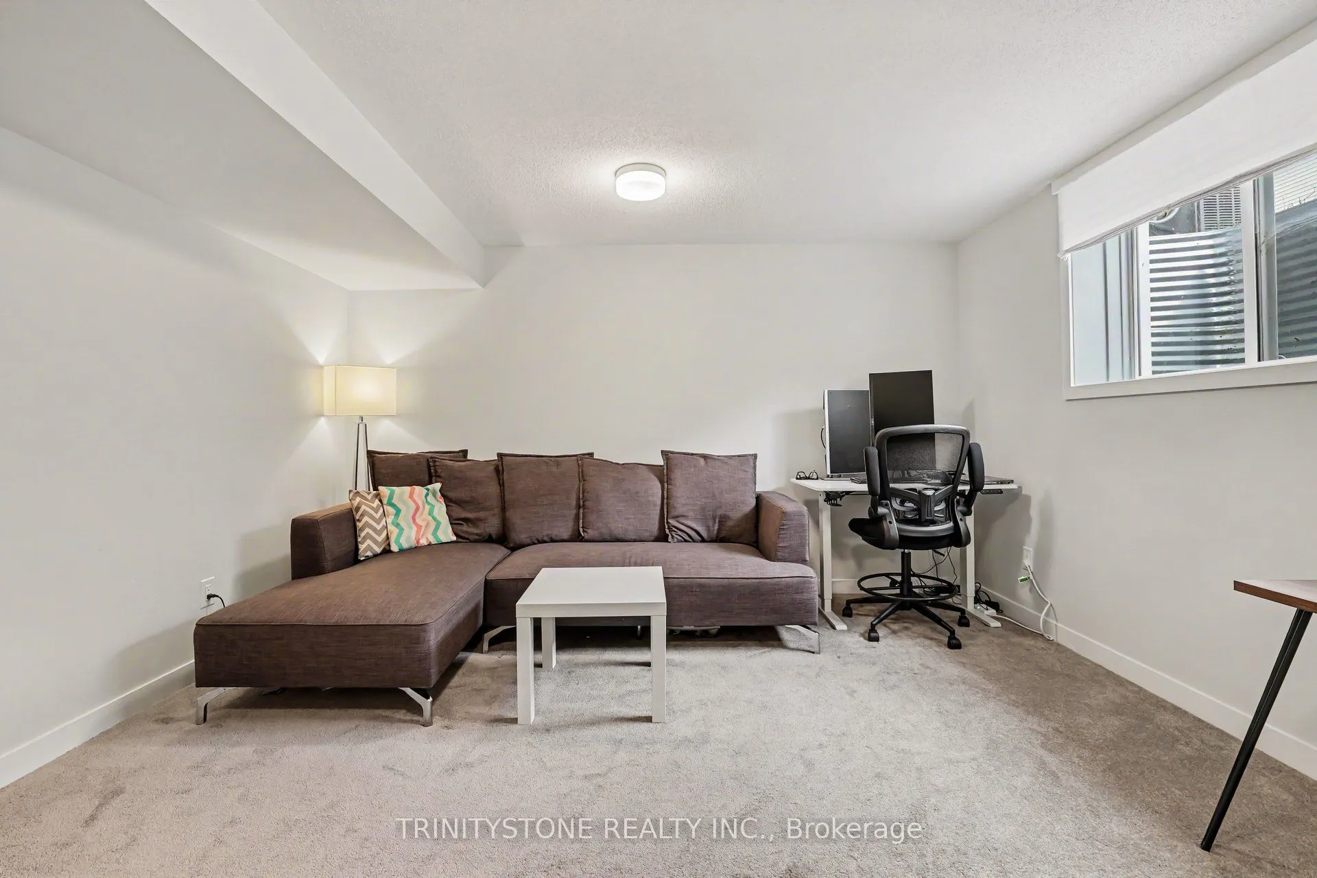 225 Billrian Crescent