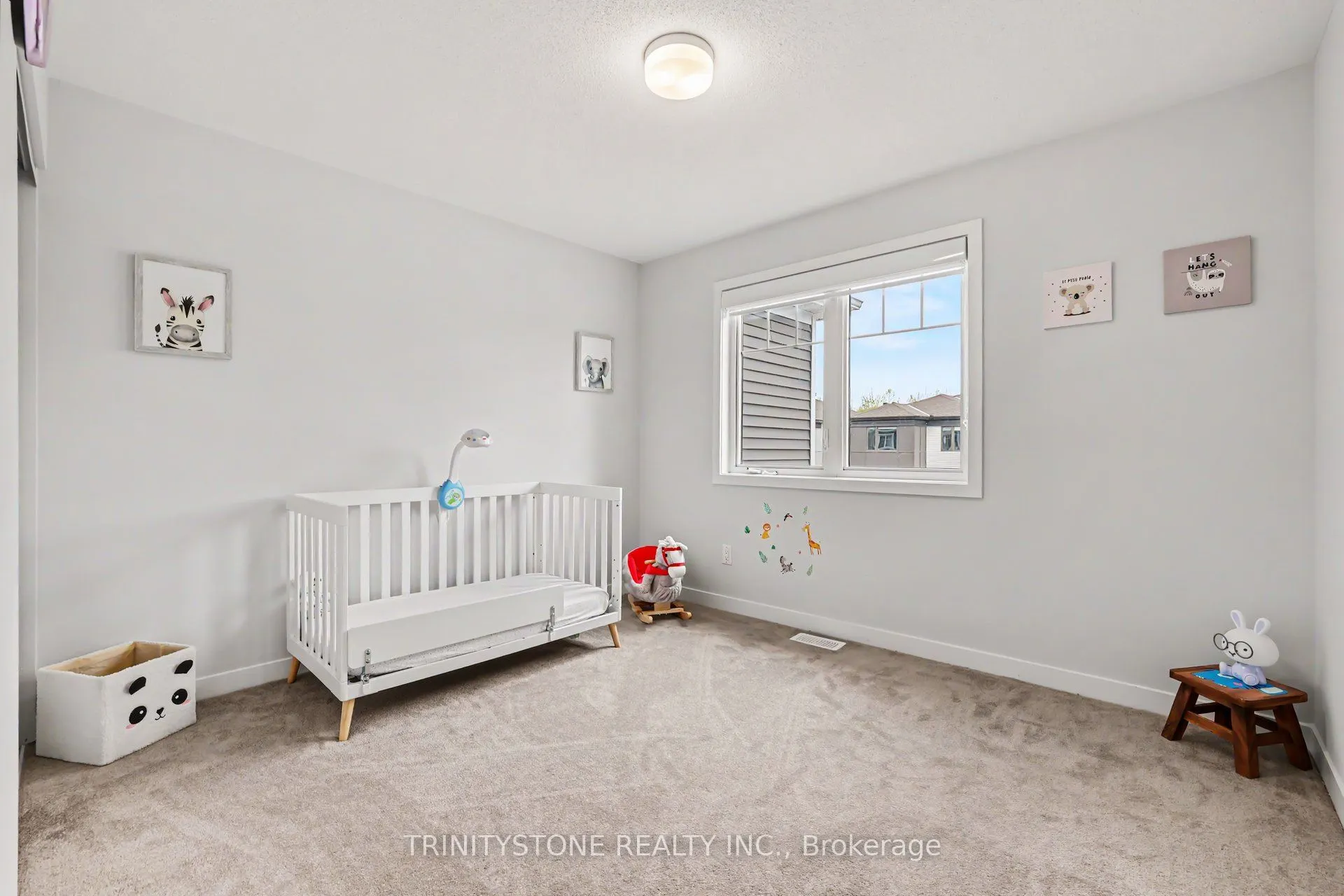 225 Billrian Crescent