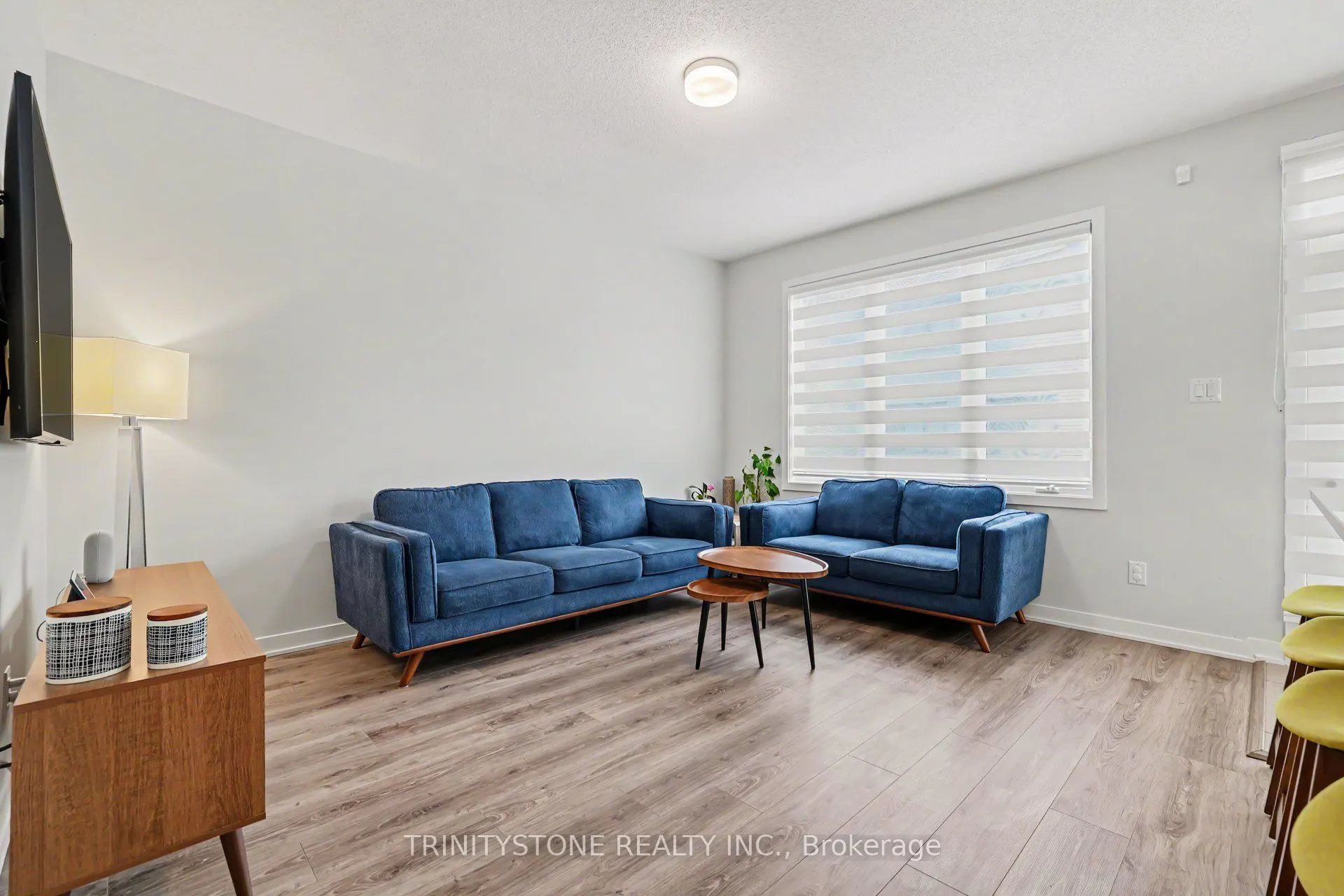 225 Billrian Crescent