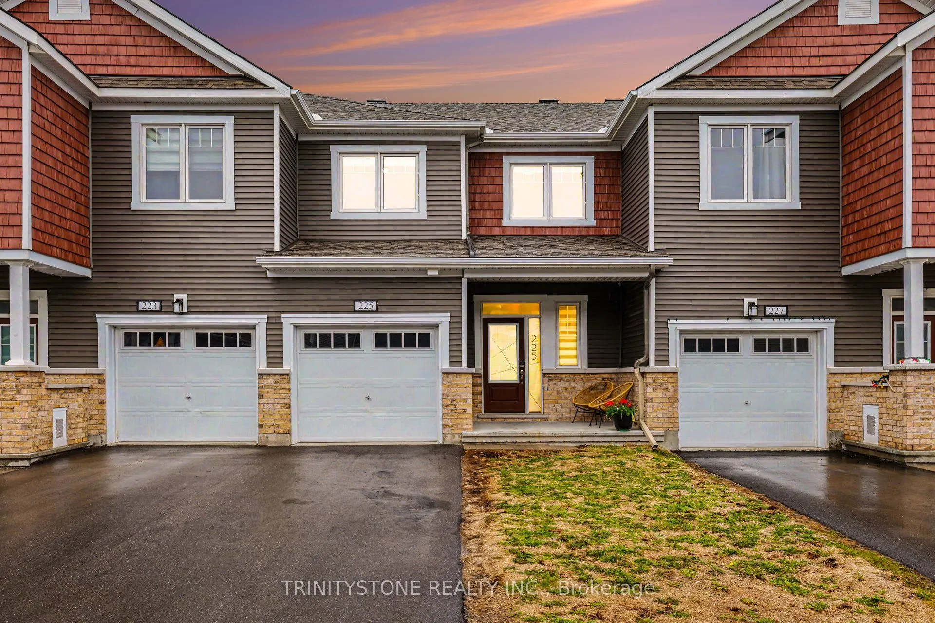 225 Billrian Crescent