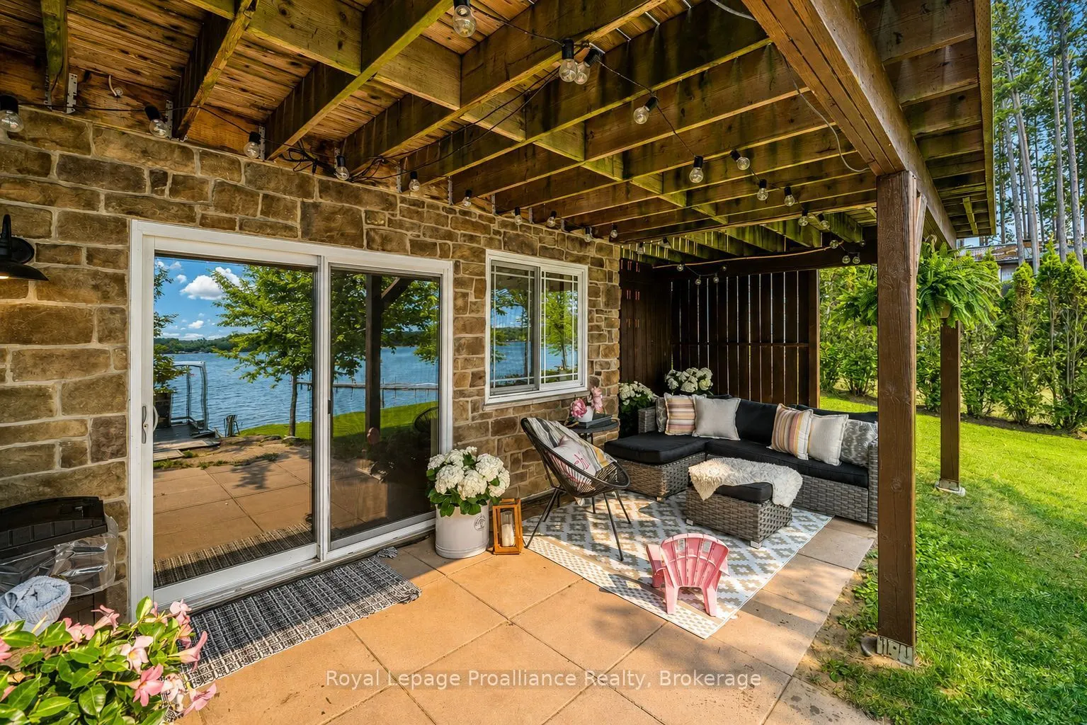 90 Cosy Cove Lane