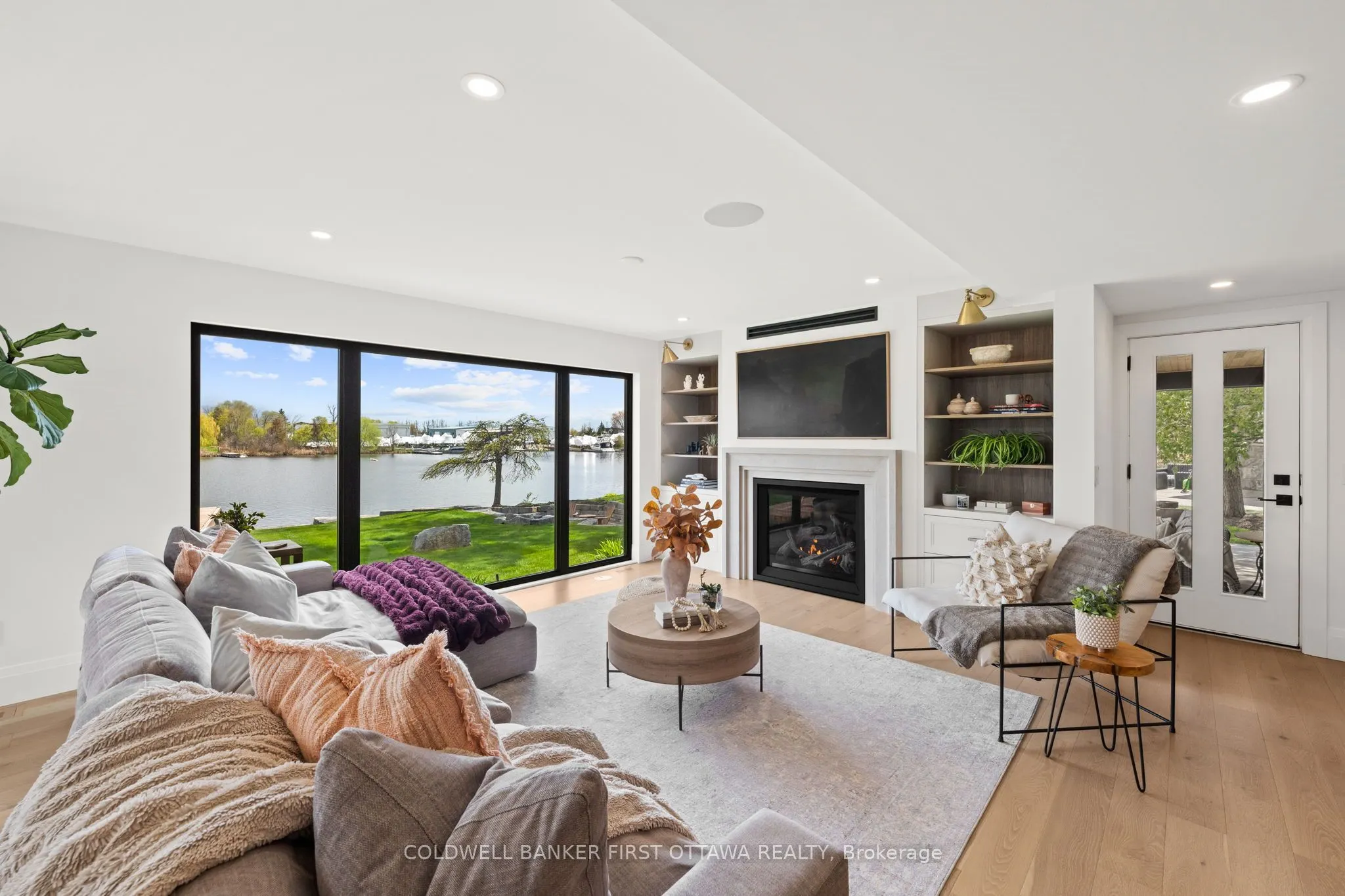 6619 Marina Drive