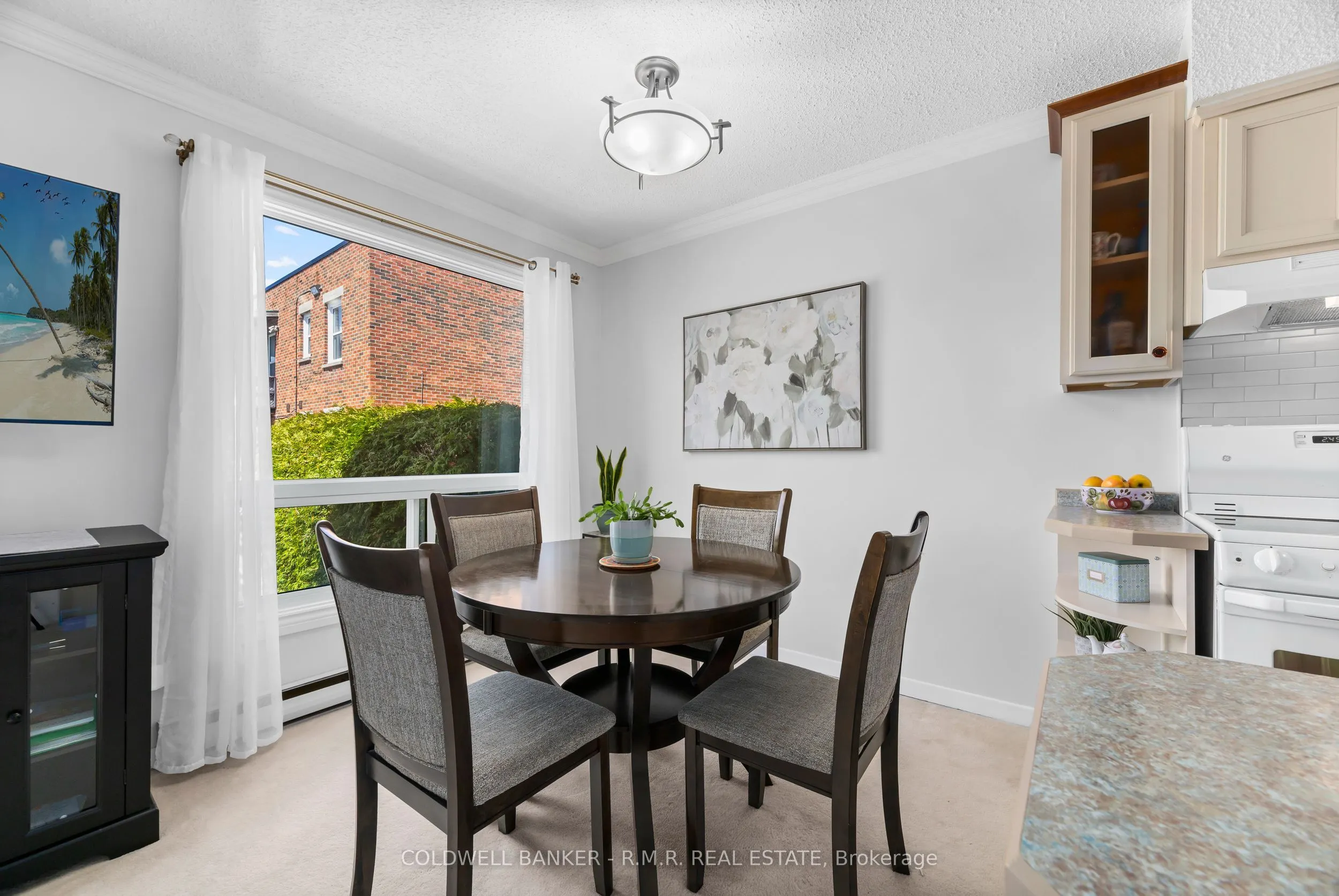373 D'arcy Street #5