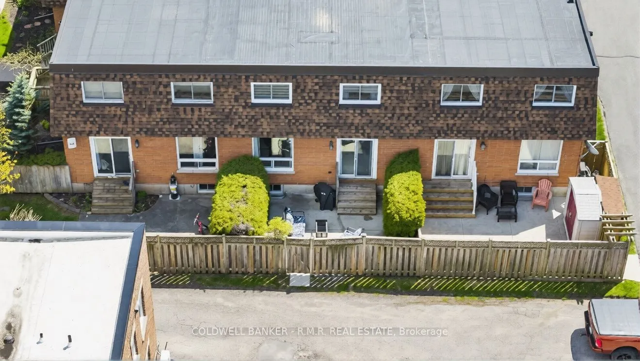 373 D'arcy Street #5