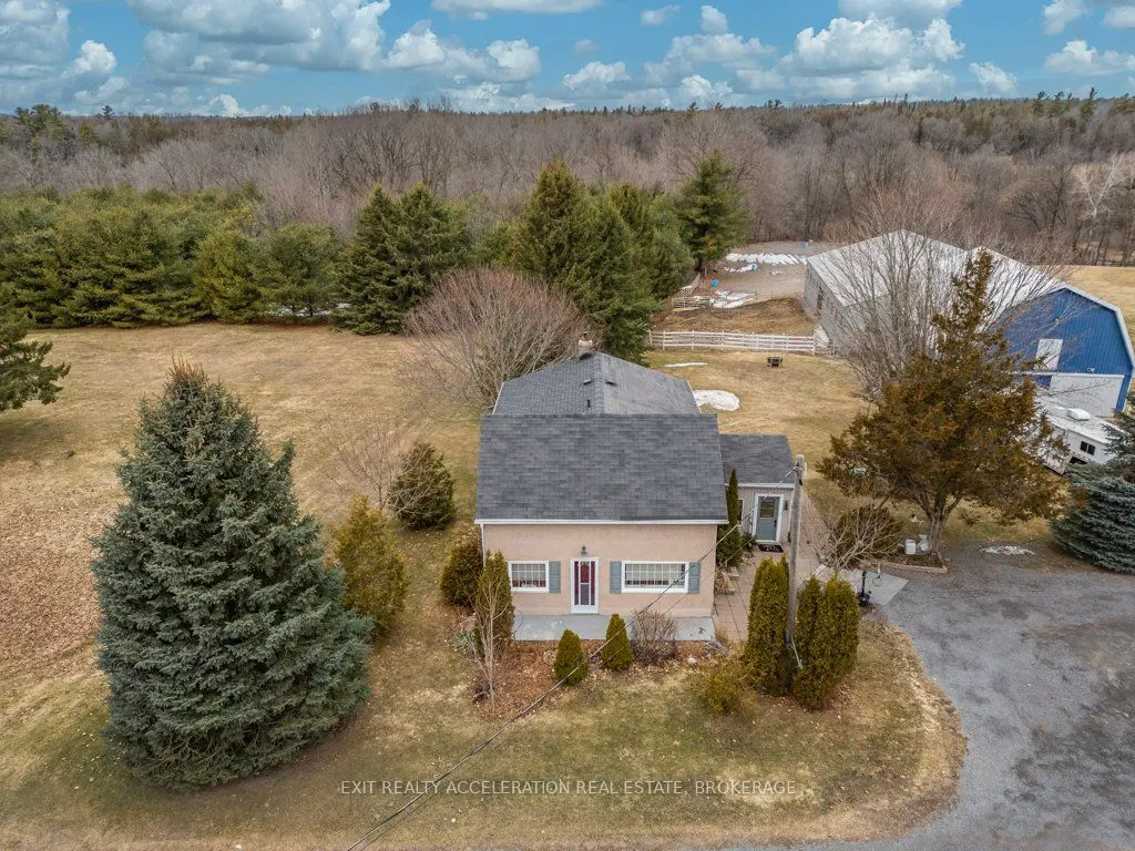 1125 County Rd 1 E
