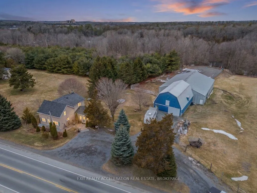 1125 County Rd 1 E