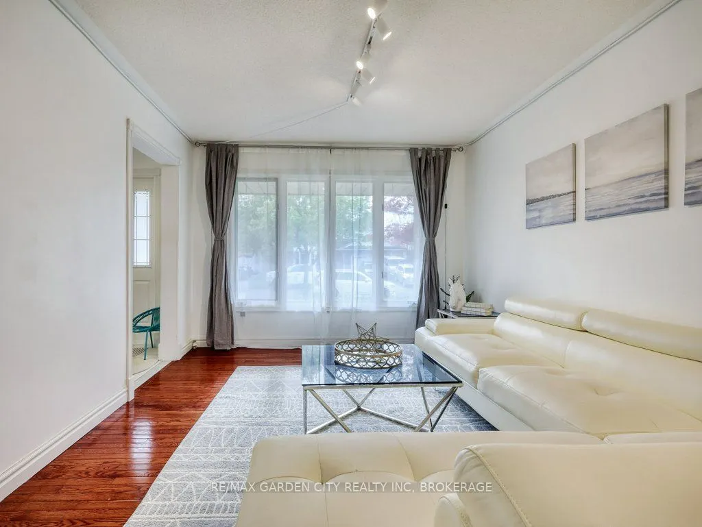 20 CONSIGLIA Drive