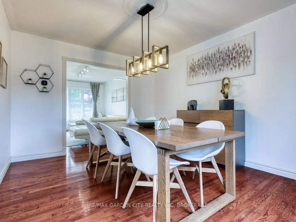 20 CONSIGLIA Drive