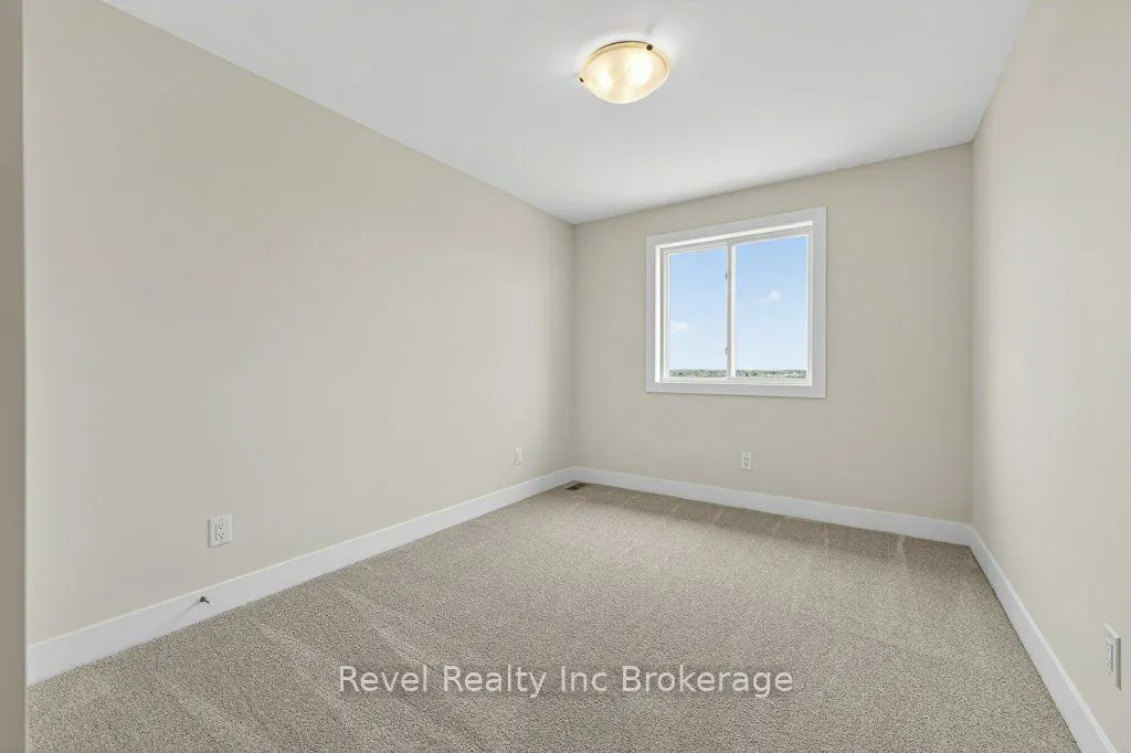 325 Kading Crescent