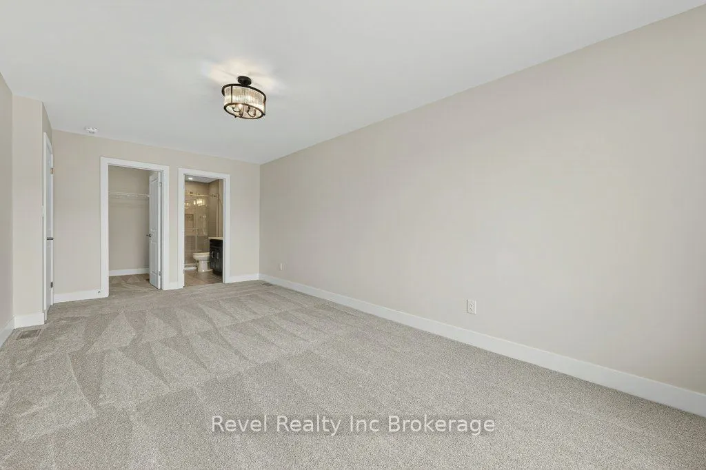325 Kading Crescent