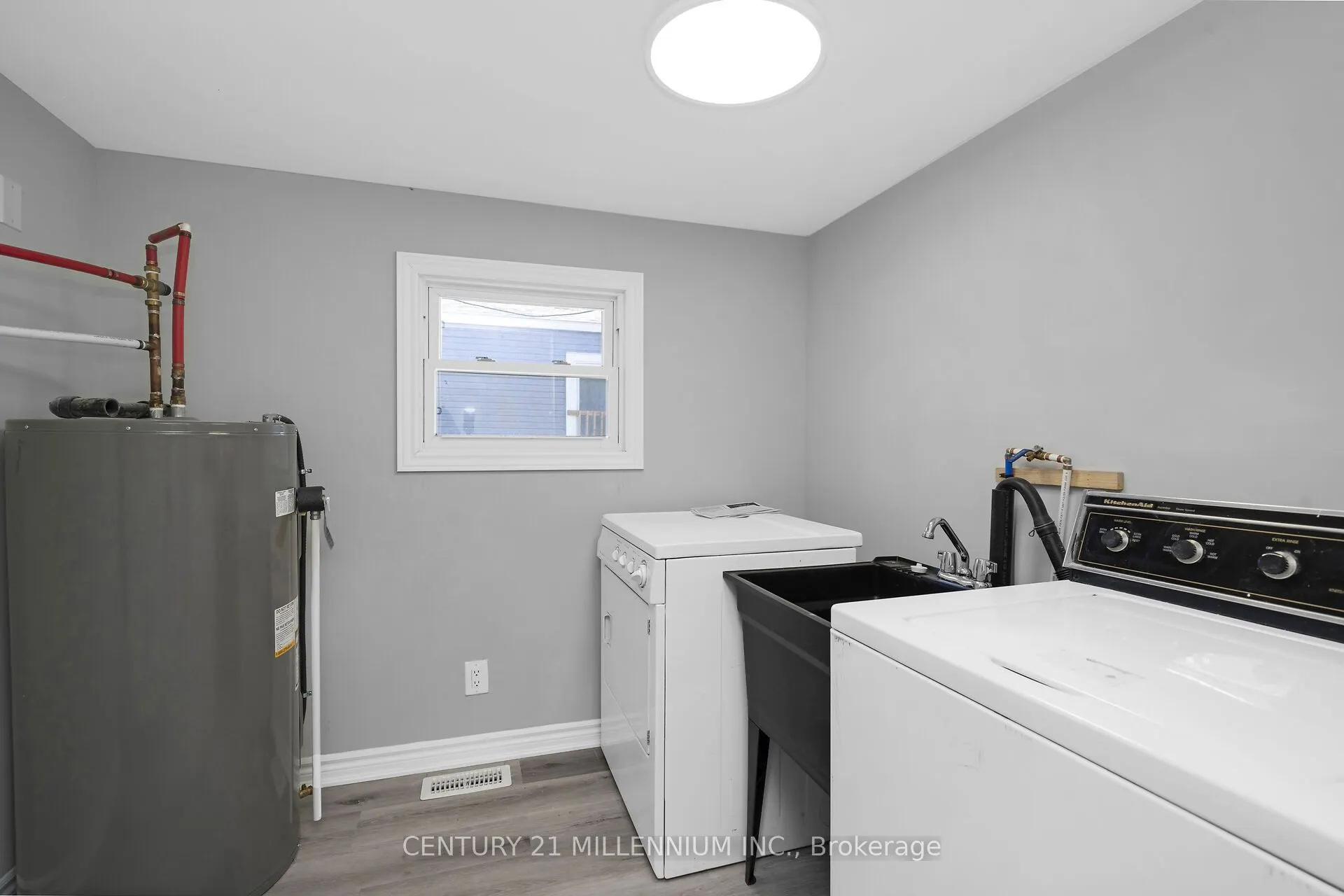 17 Cedar Lane