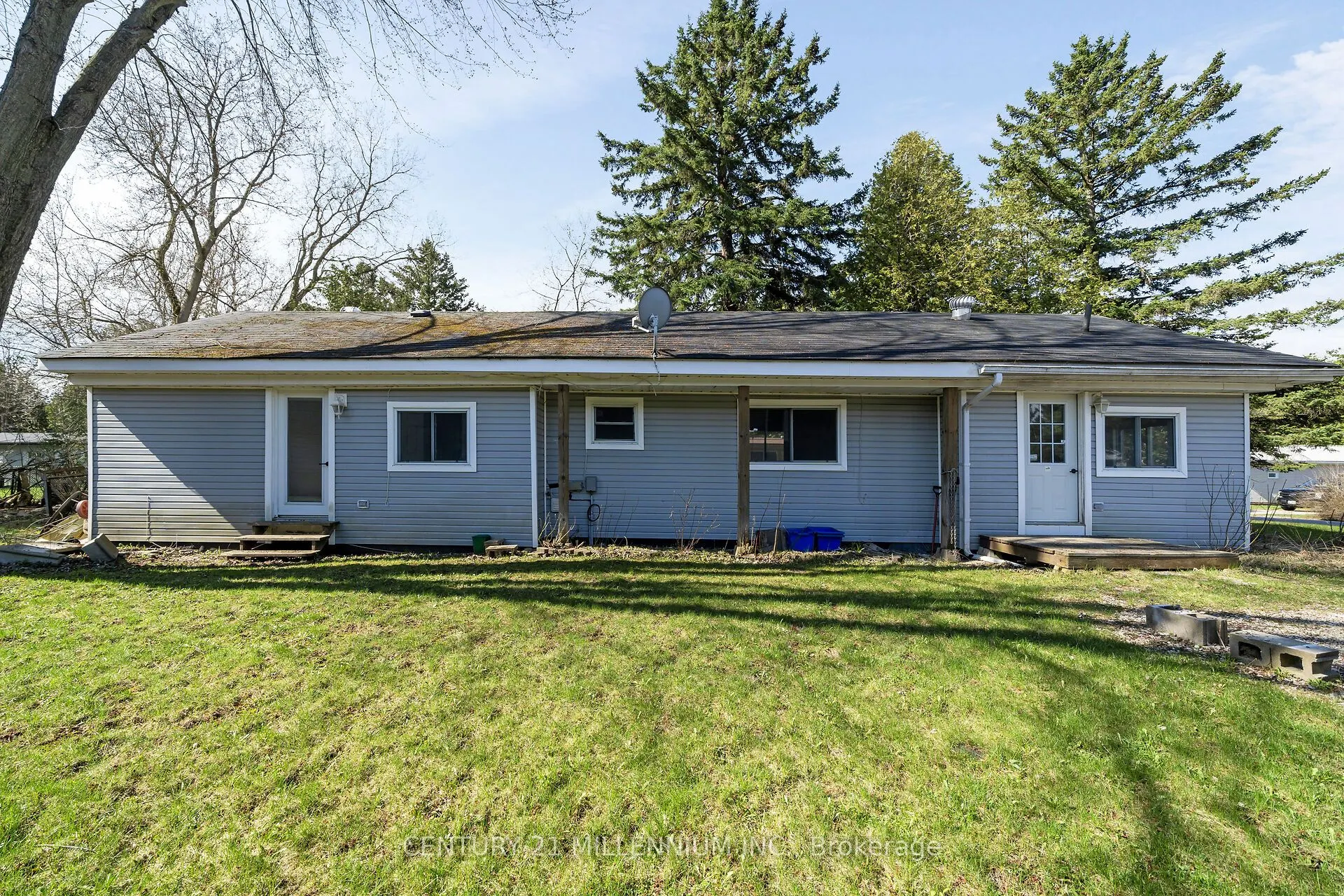 17 Cedar Lane
