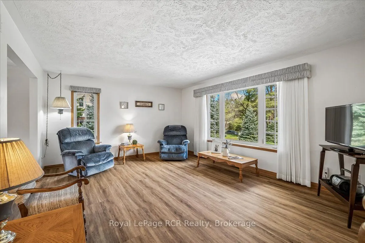 30 Pine Tree Drive