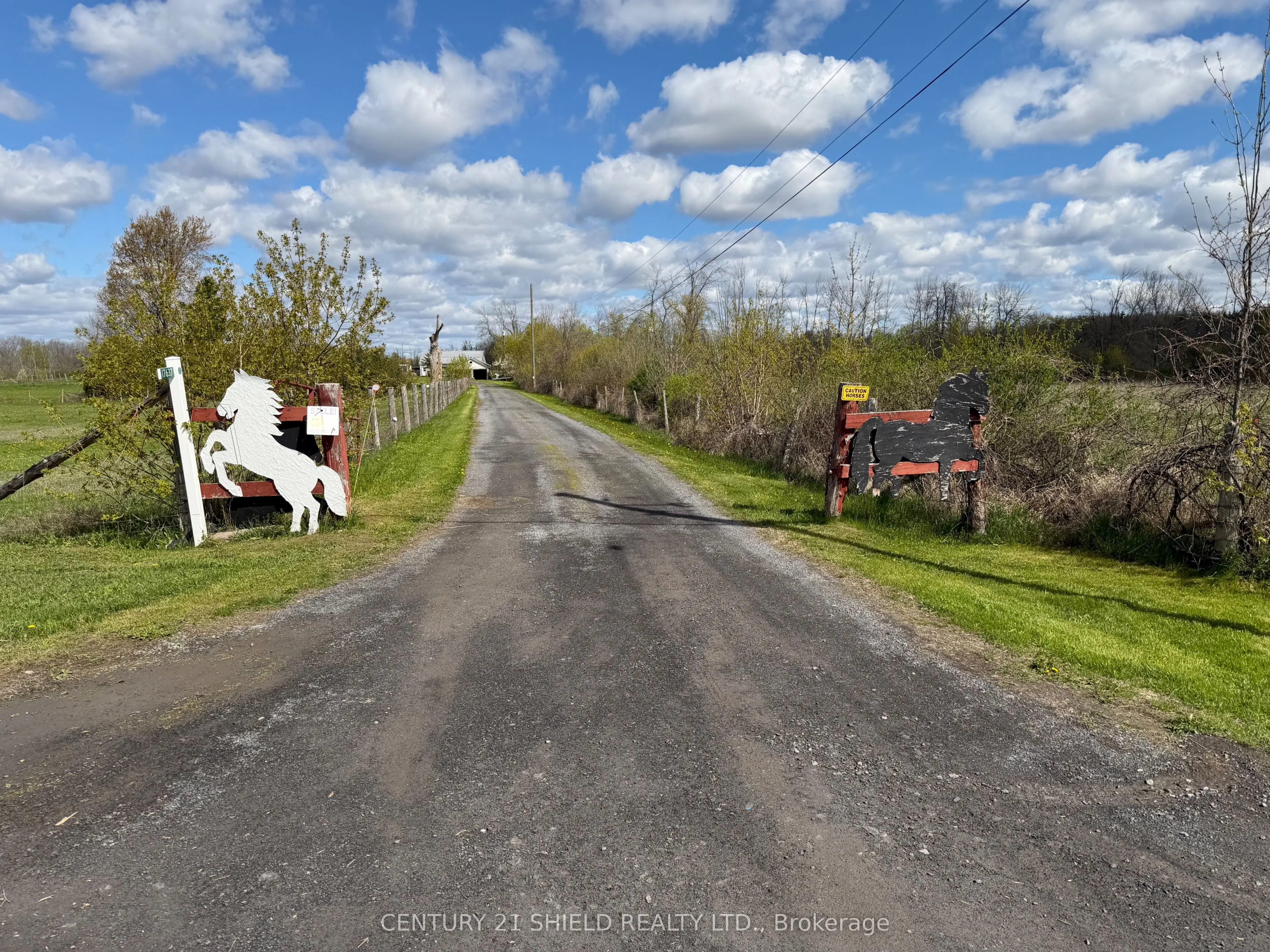 17637 Island Road E #, St. Andrews