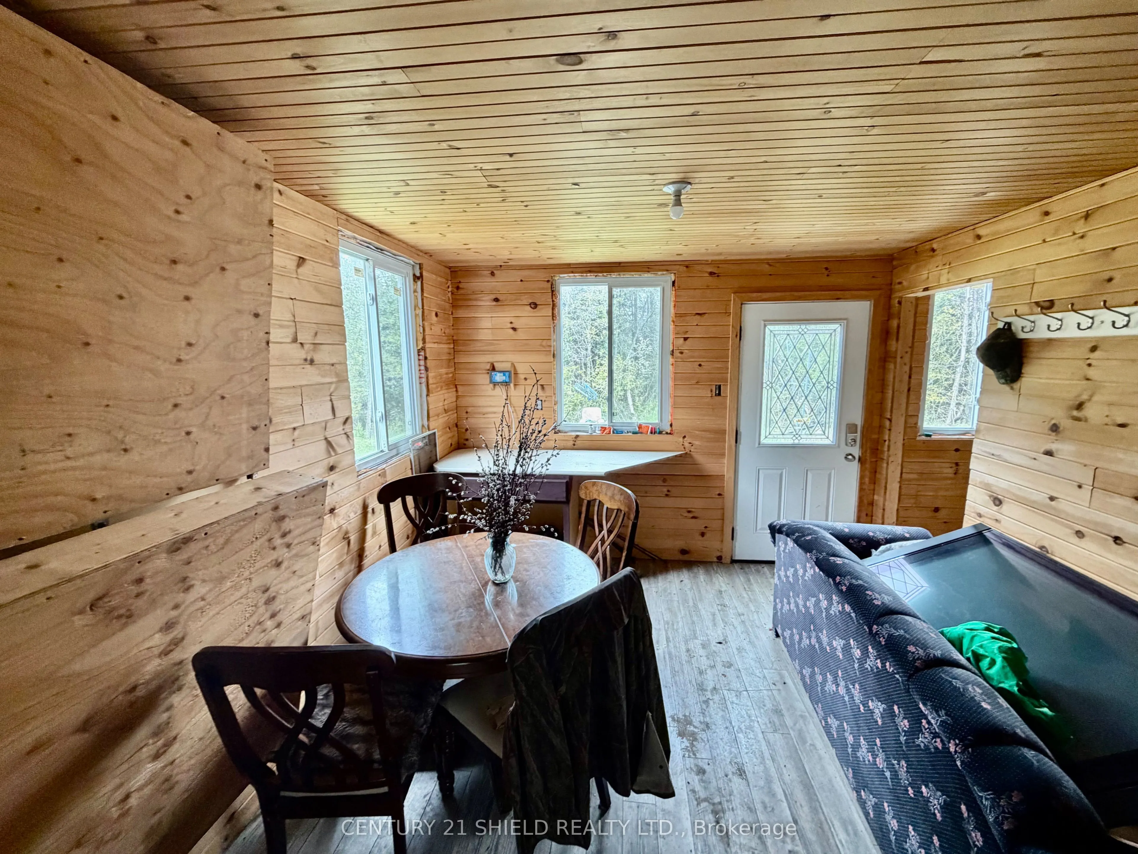 17637 Island Road E #, St. Andrews