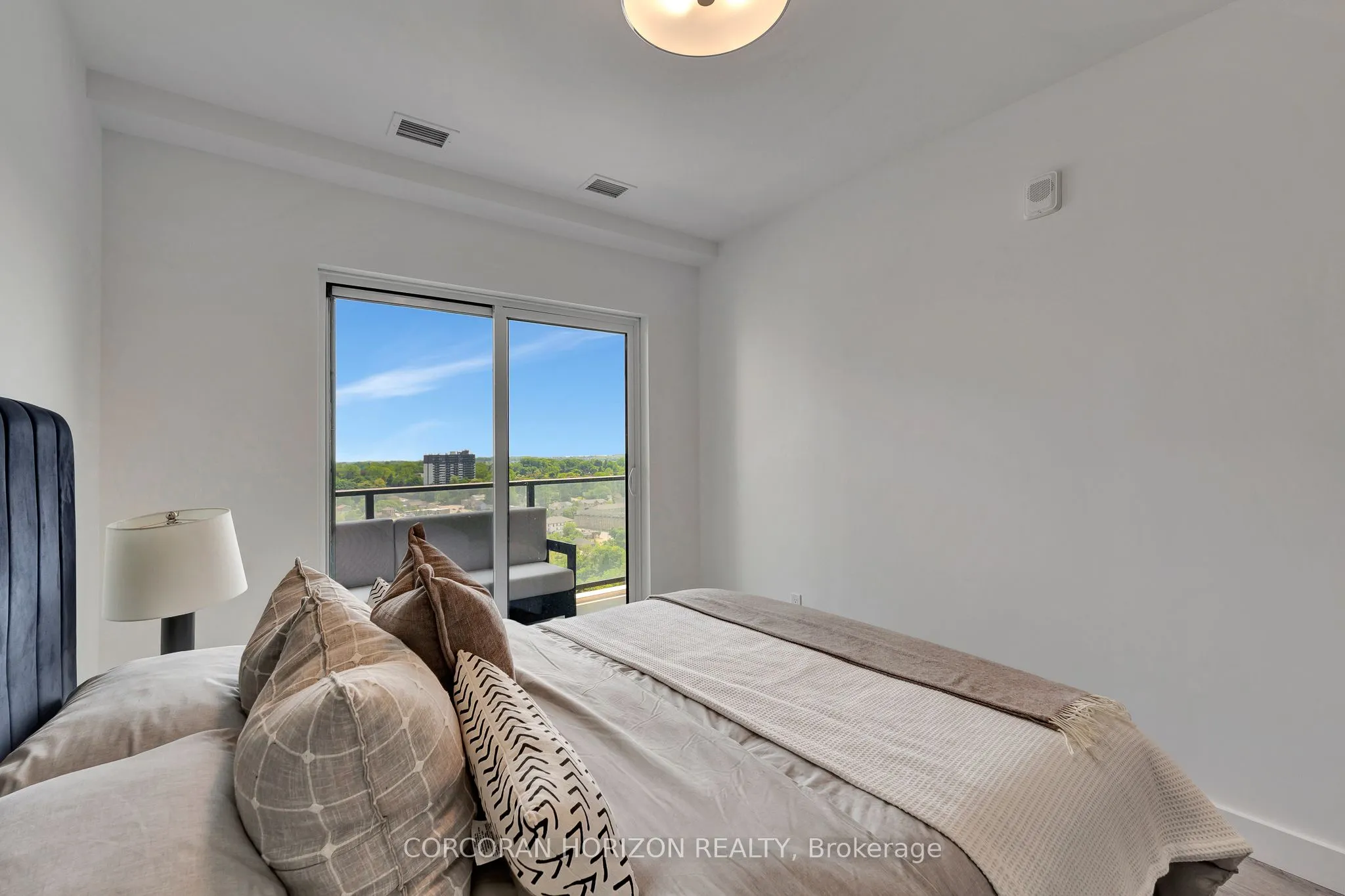 15 Glebe Street #1511