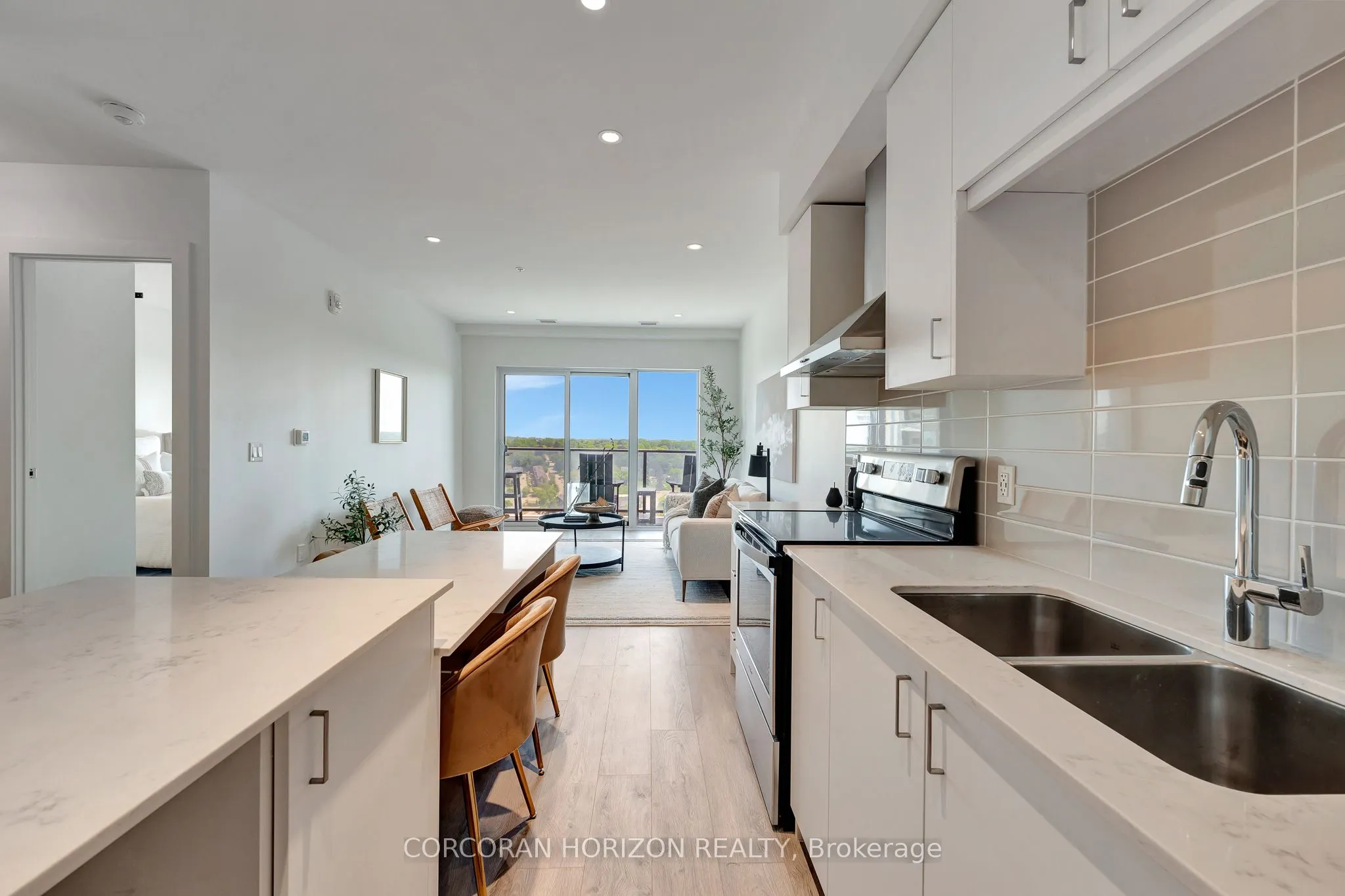15 Glebe Street #1511