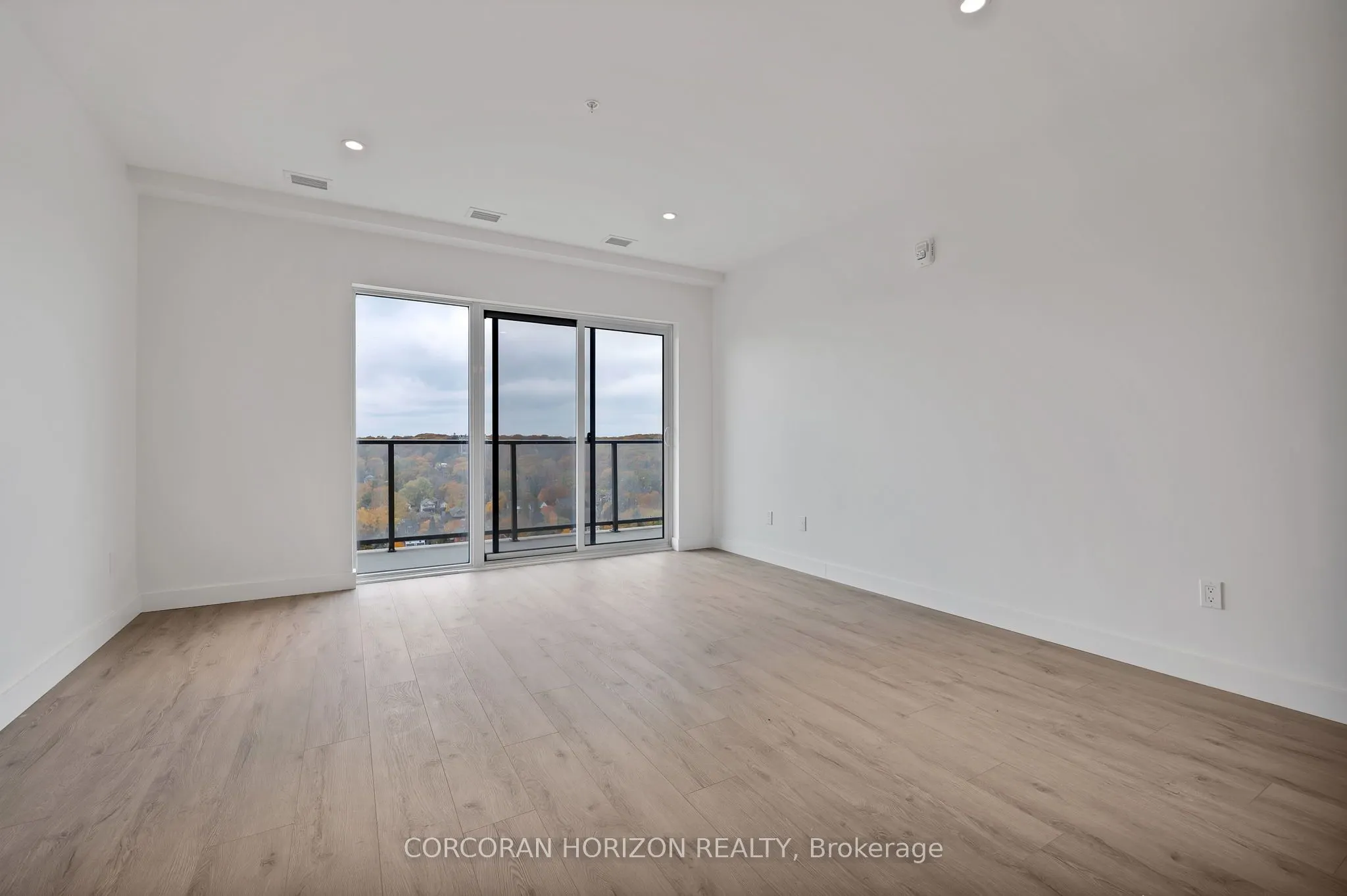 15 Glebe Street #1904