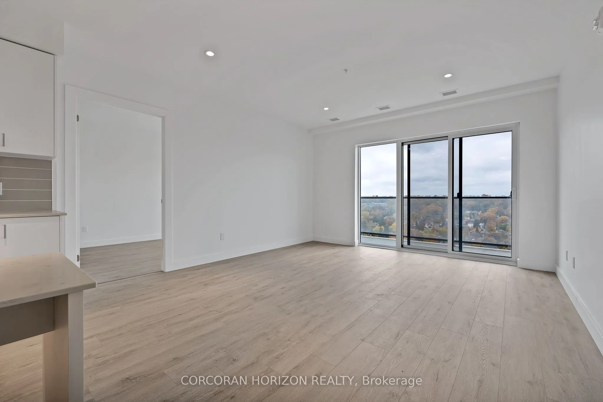 15 Glebe Street #1904