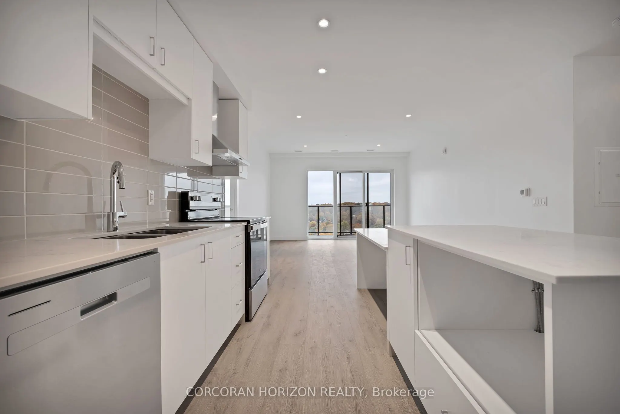 15 Glebe Street #1904