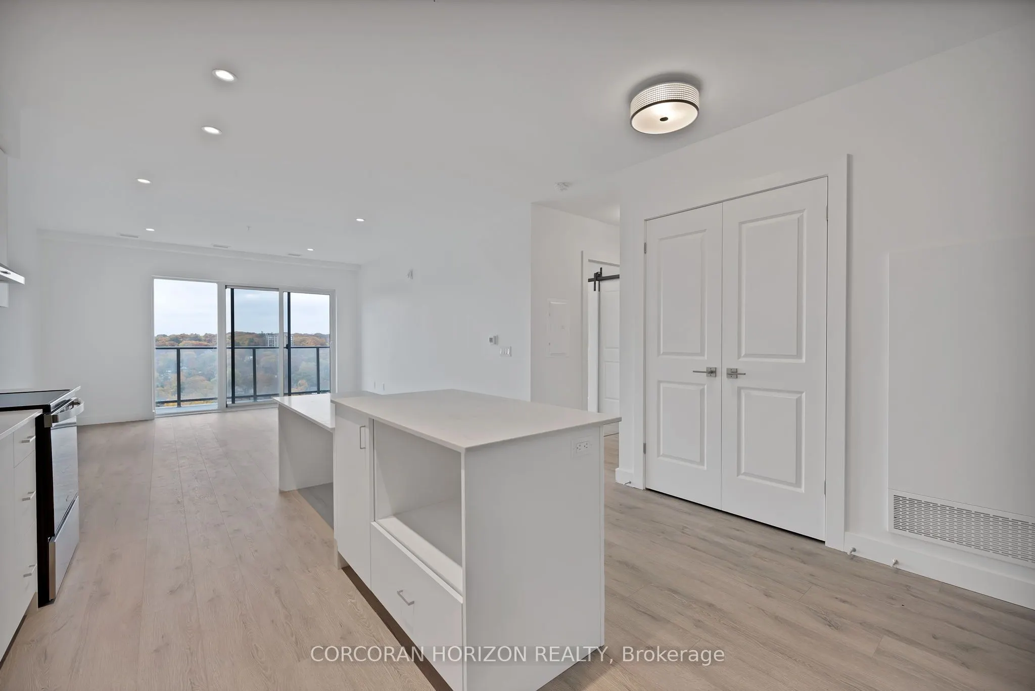 15 Glebe Street #1904