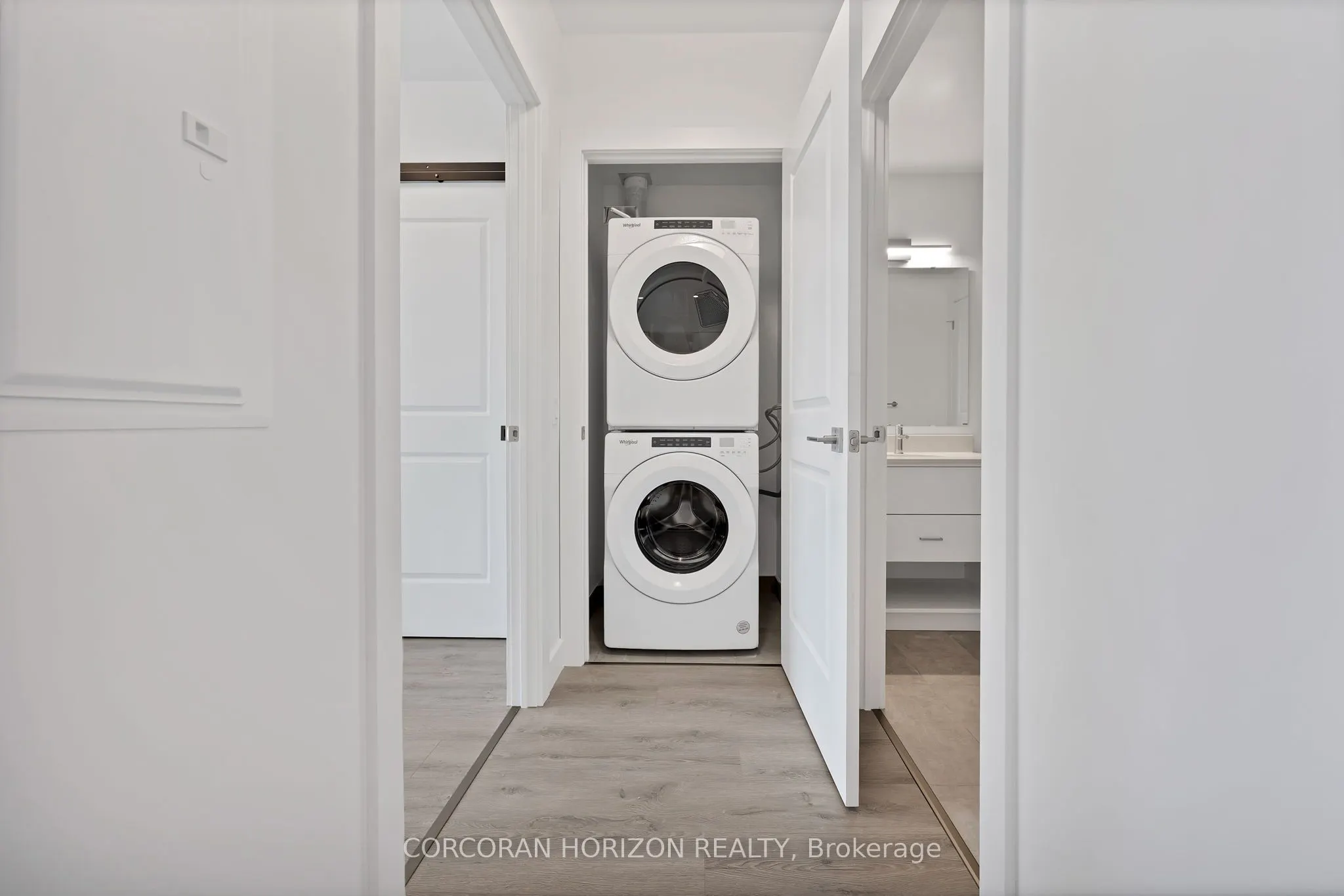 15 Glebe Street #1904