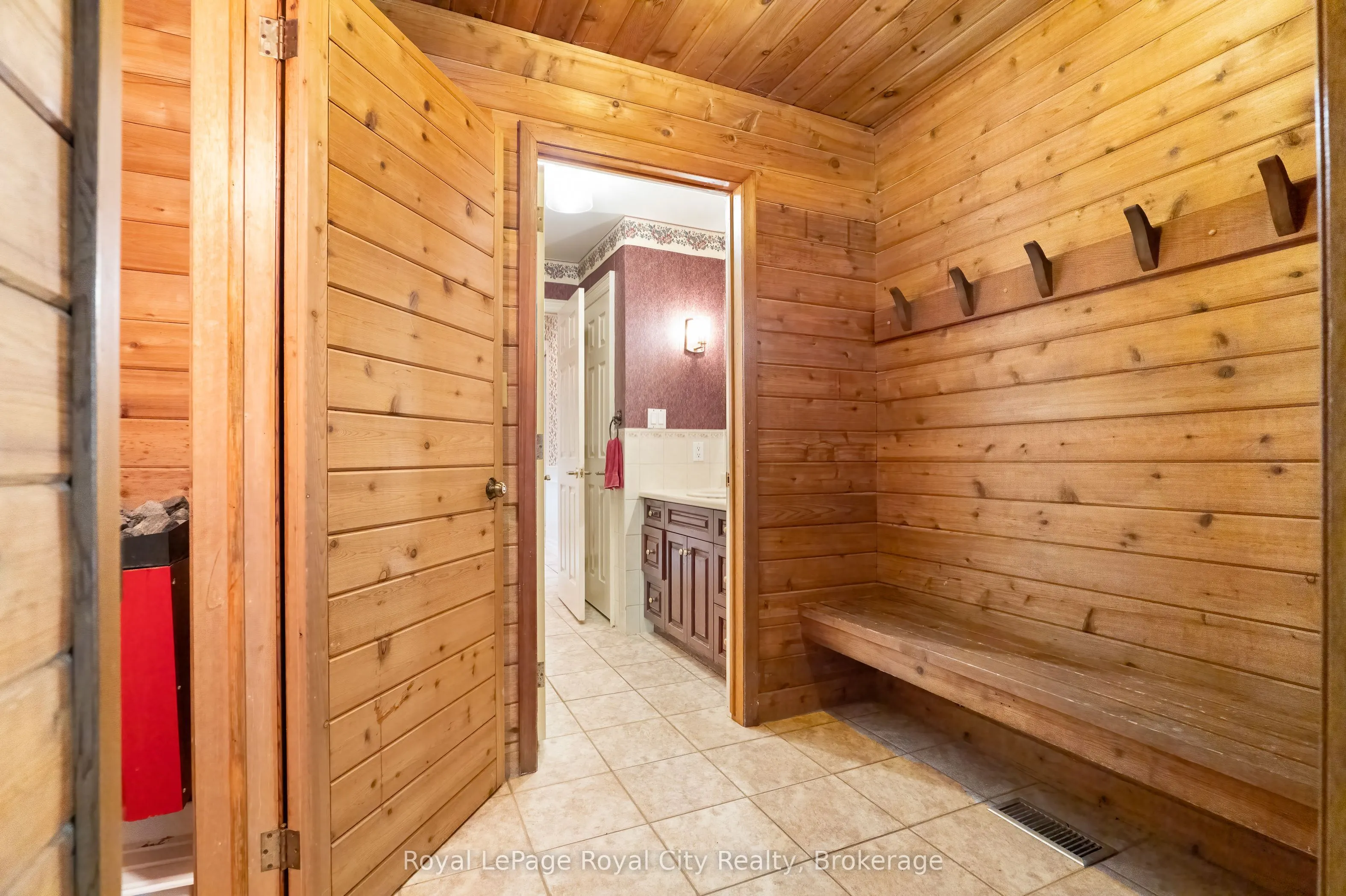 4646 Sideroad 20 N