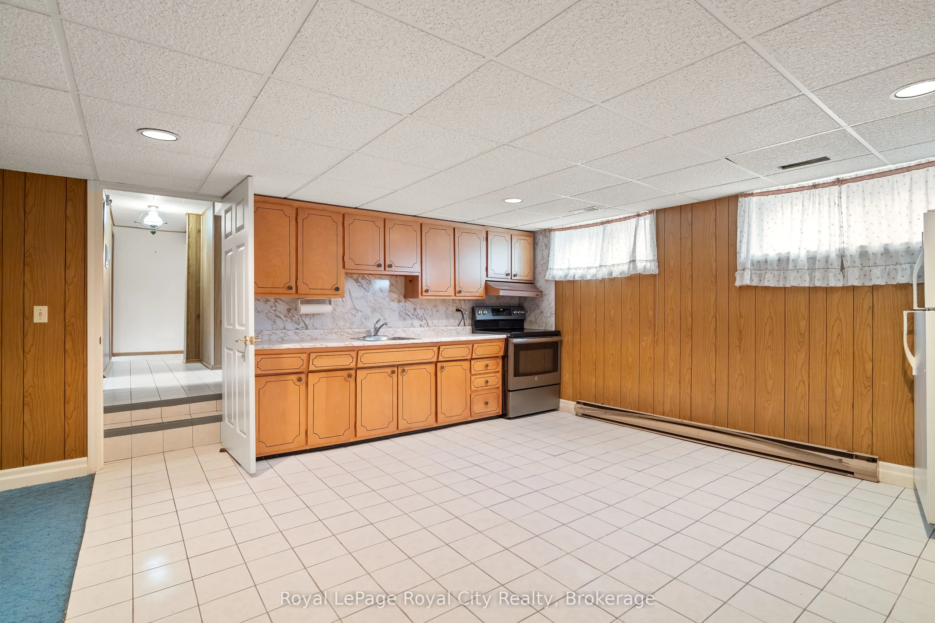 4646 Sideroad 20 N