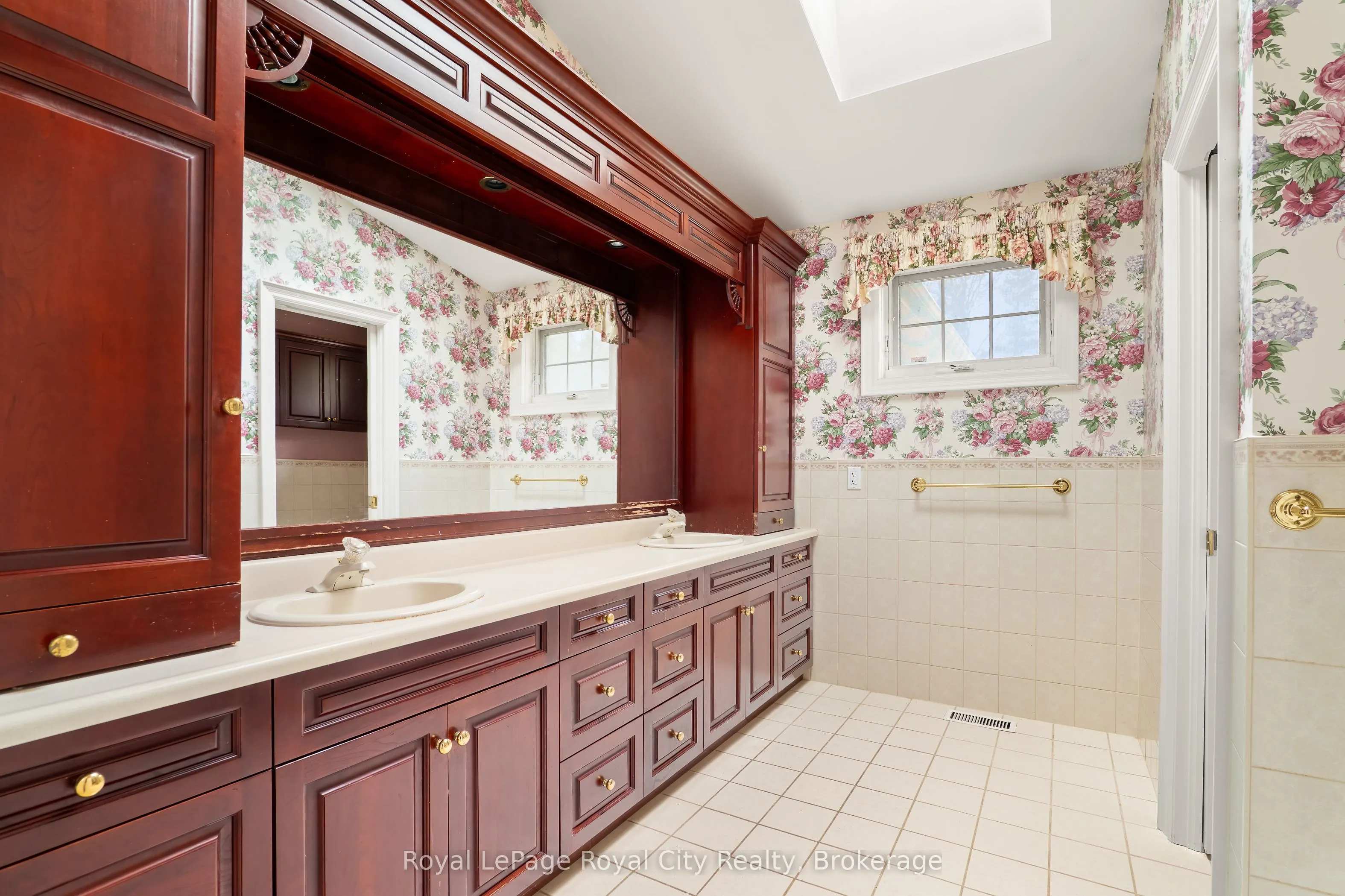 4646 Sideroad 20 N