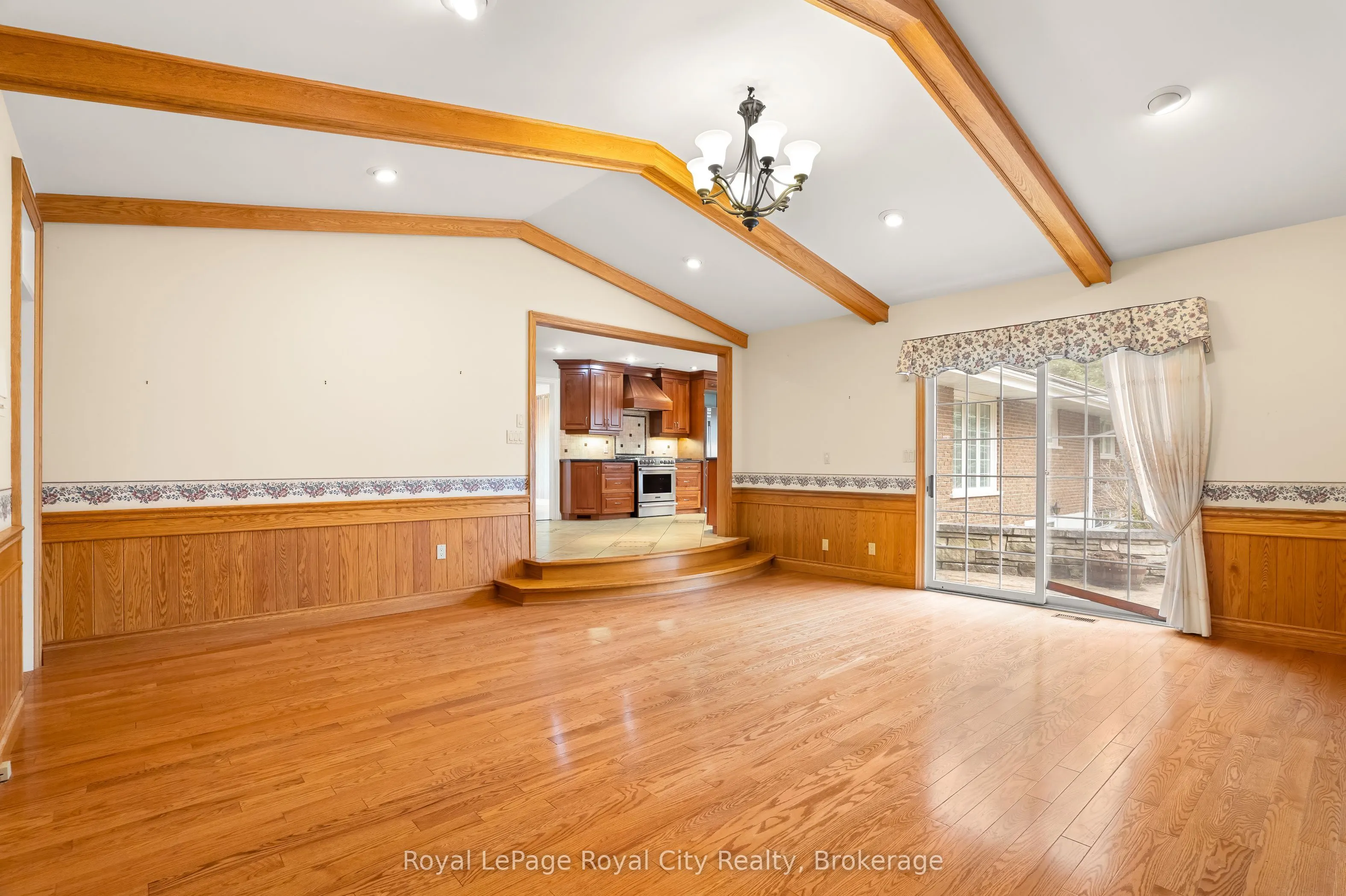 4646 Sideroad 20 N
