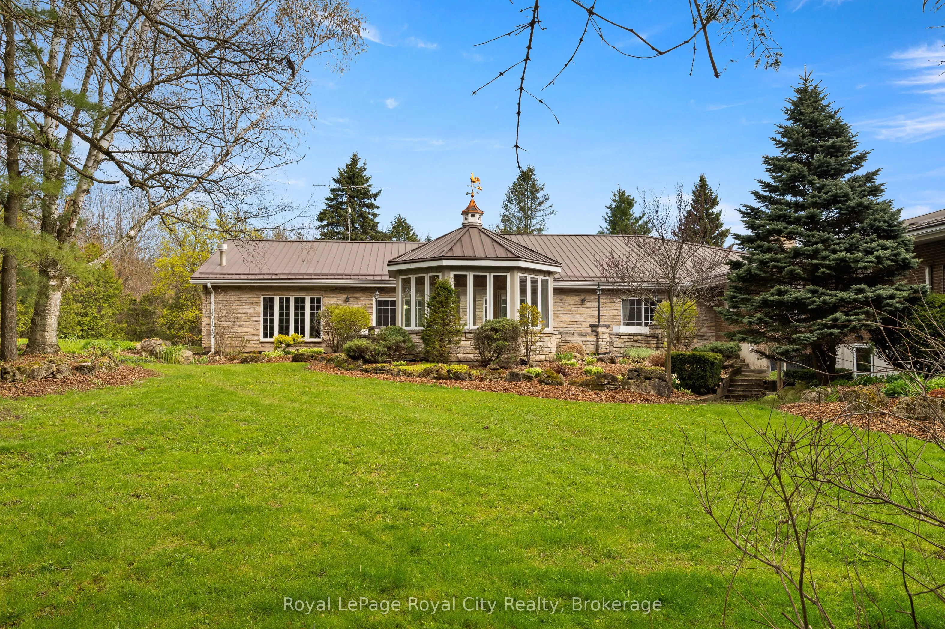 4646 Sideroad 20 N