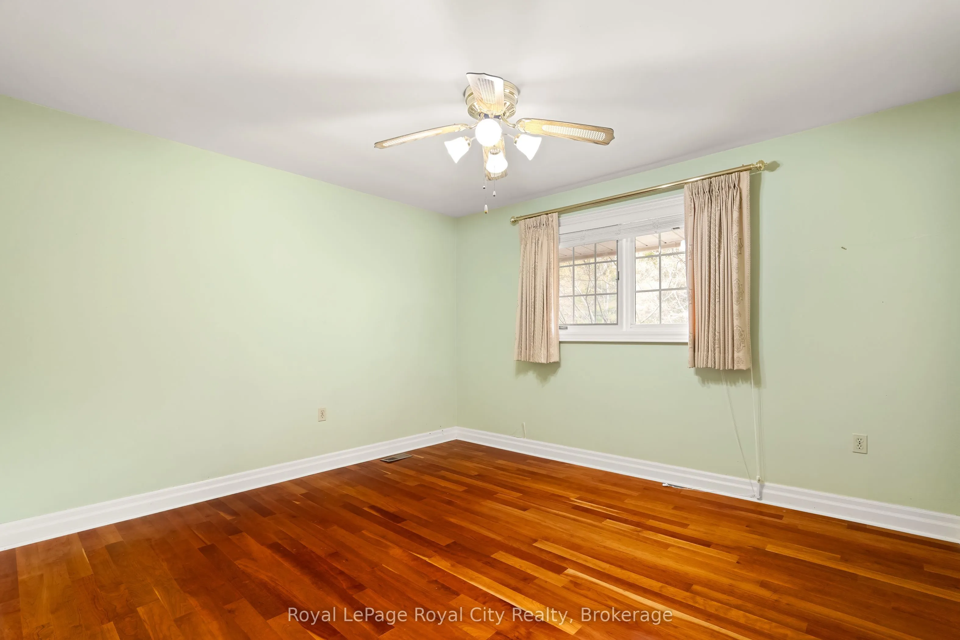4646 Sideroad 20 N