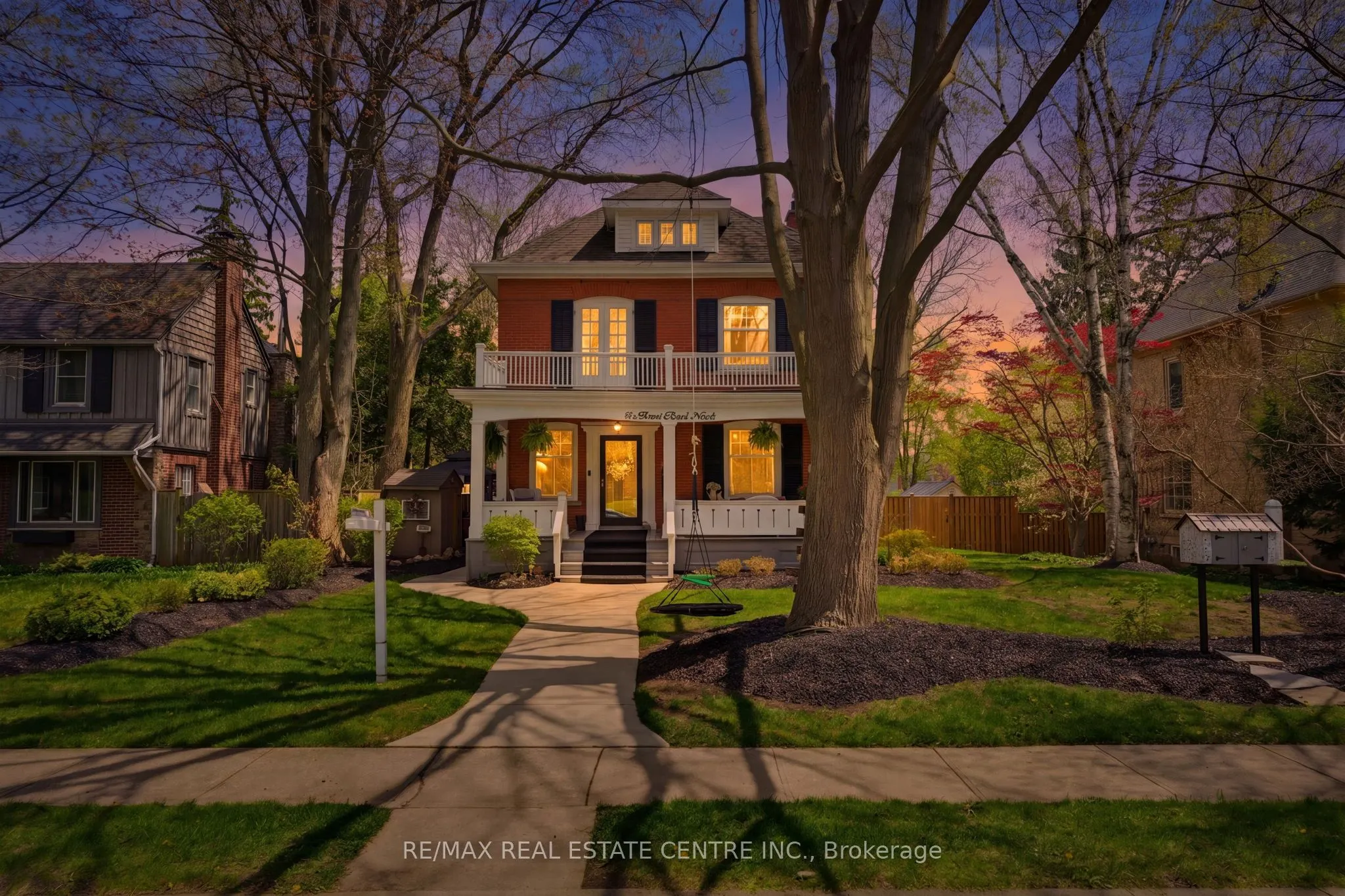 33 Brant Road N