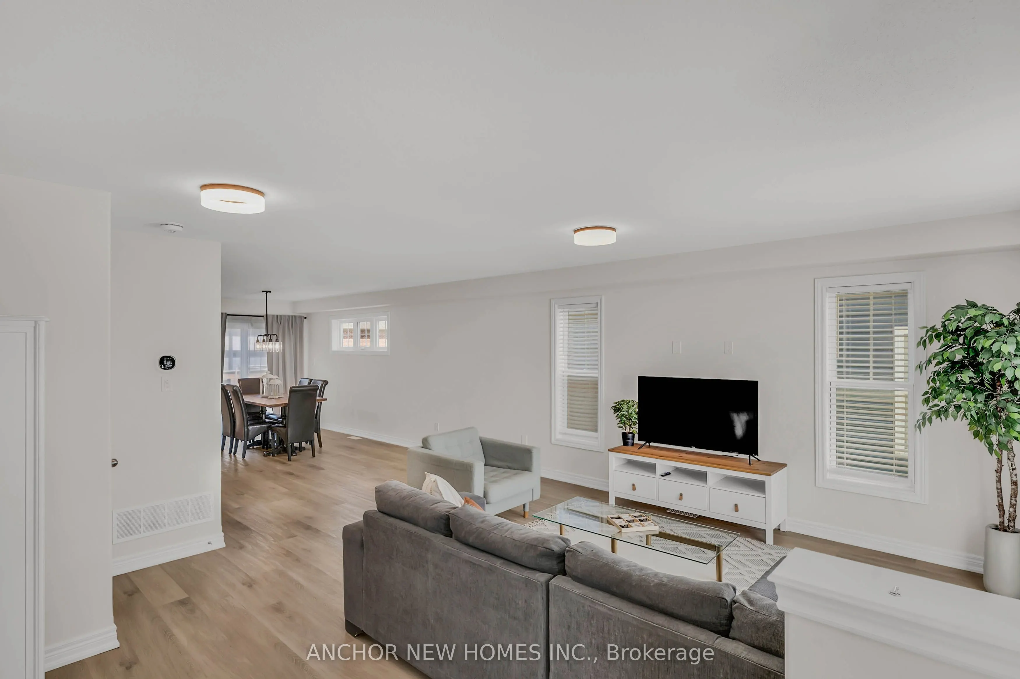 883 Broadway Boulevard