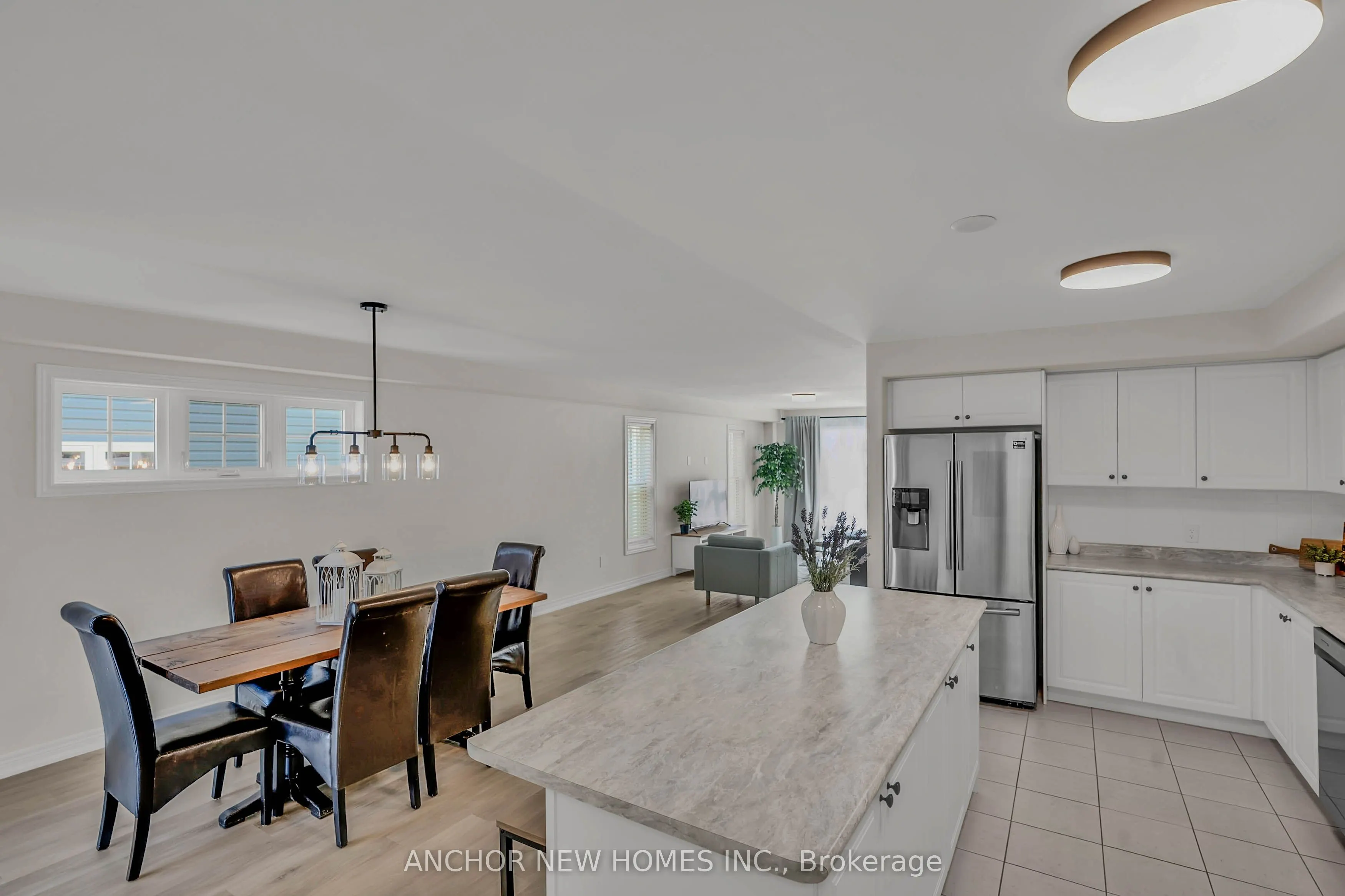 883 Broadway Boulevard