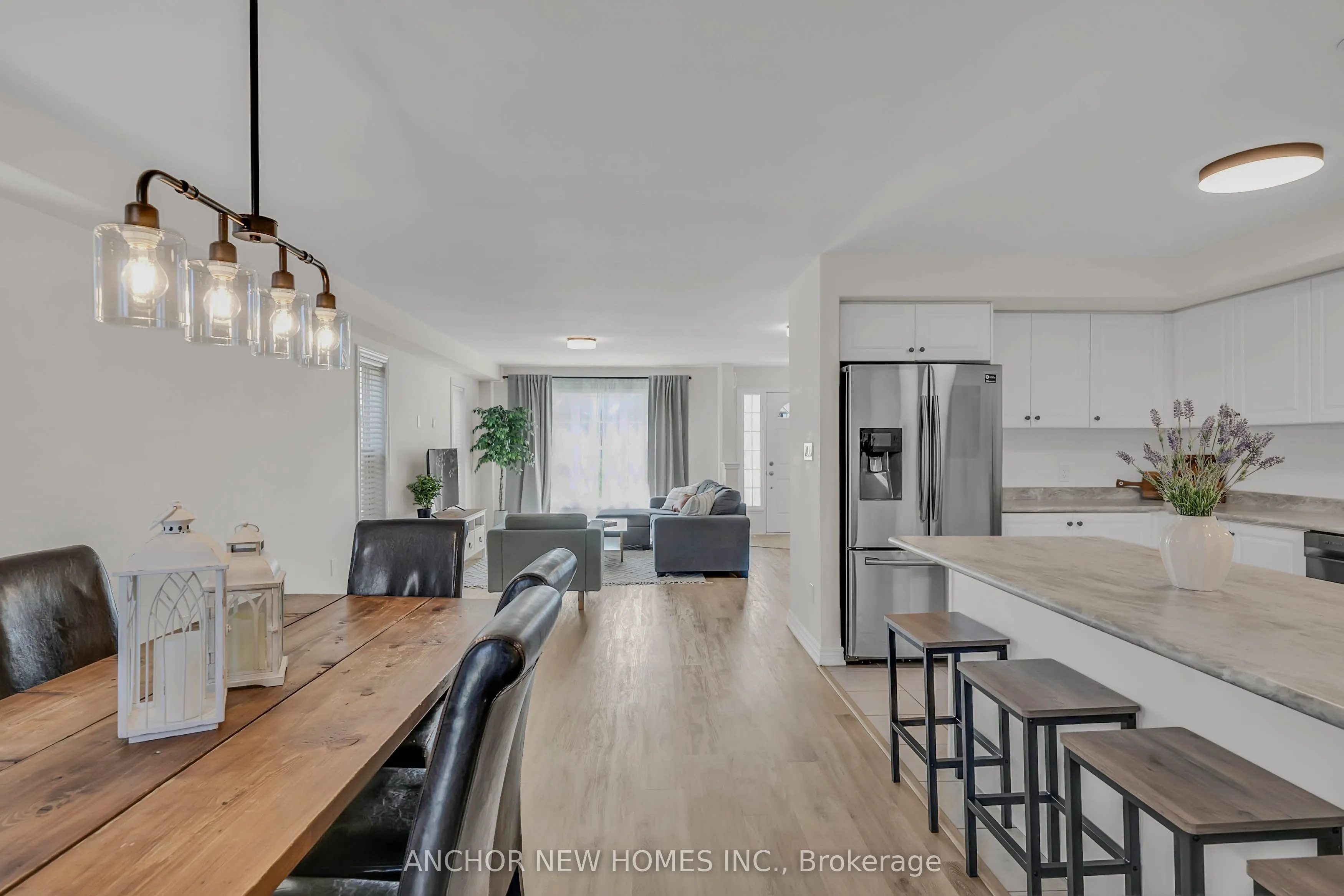 883 Broadway Boulevard