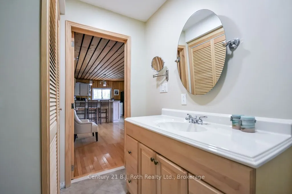 9 Severn River 403