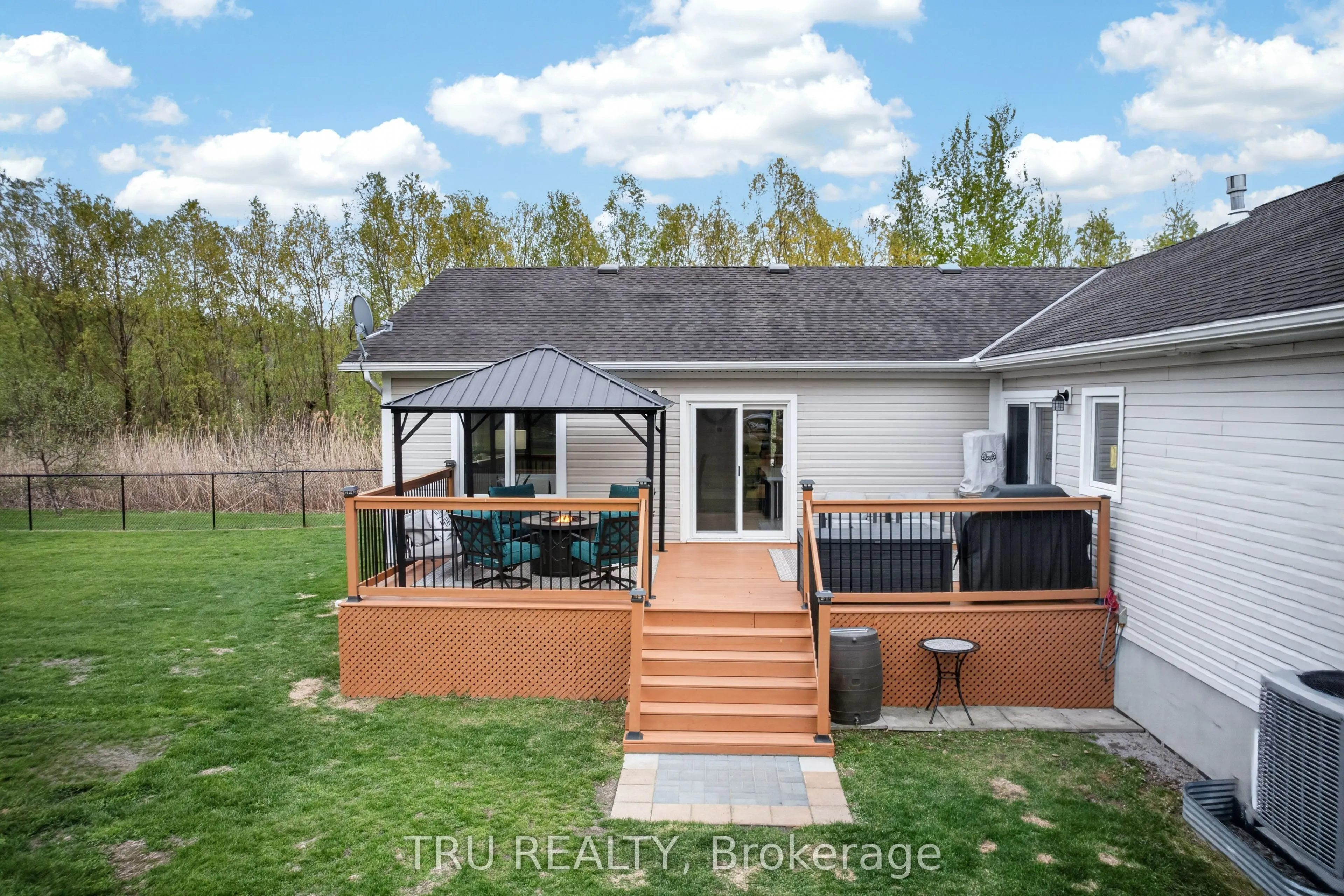 52 Kimberly Avenue