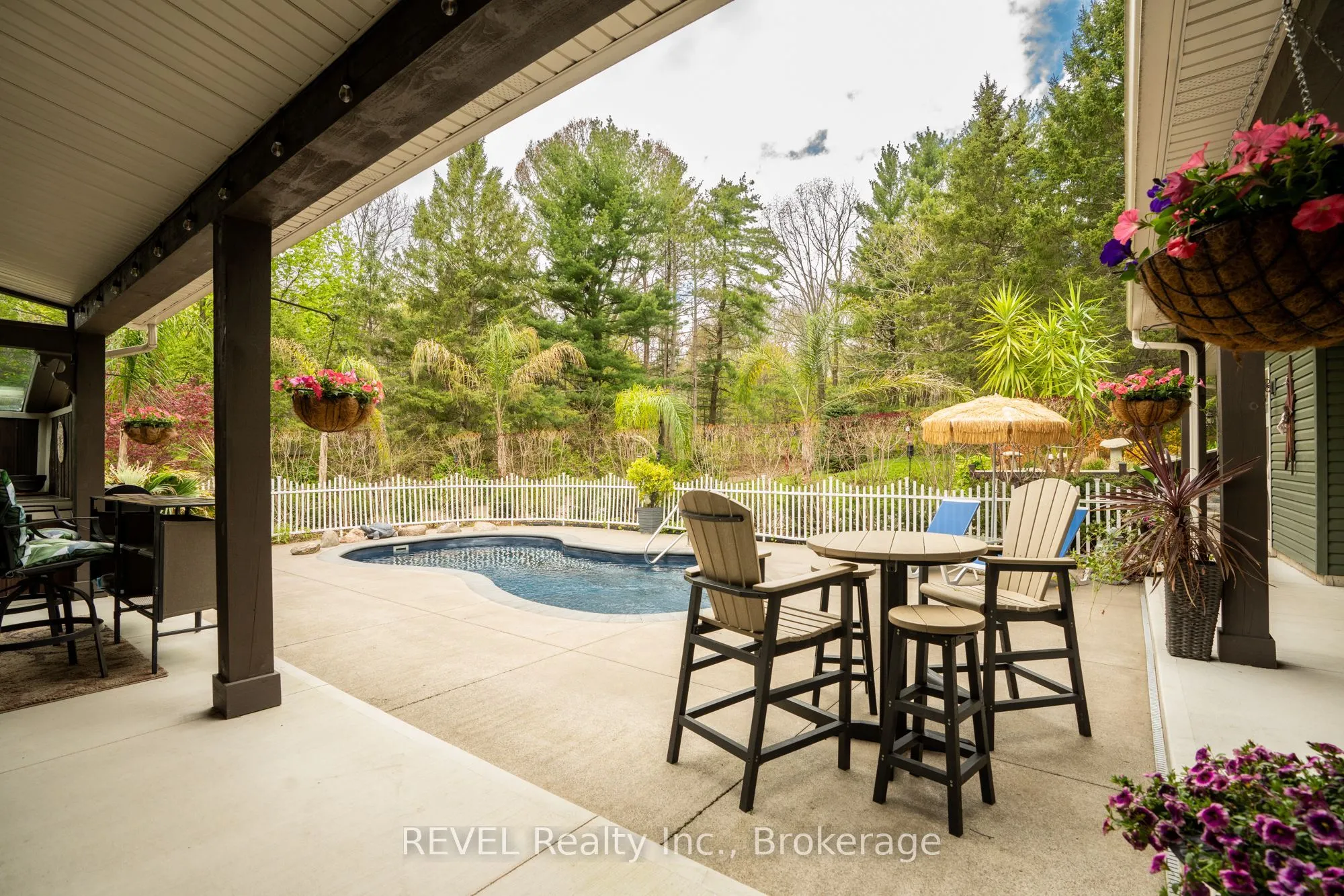 573 CANBORO Road
