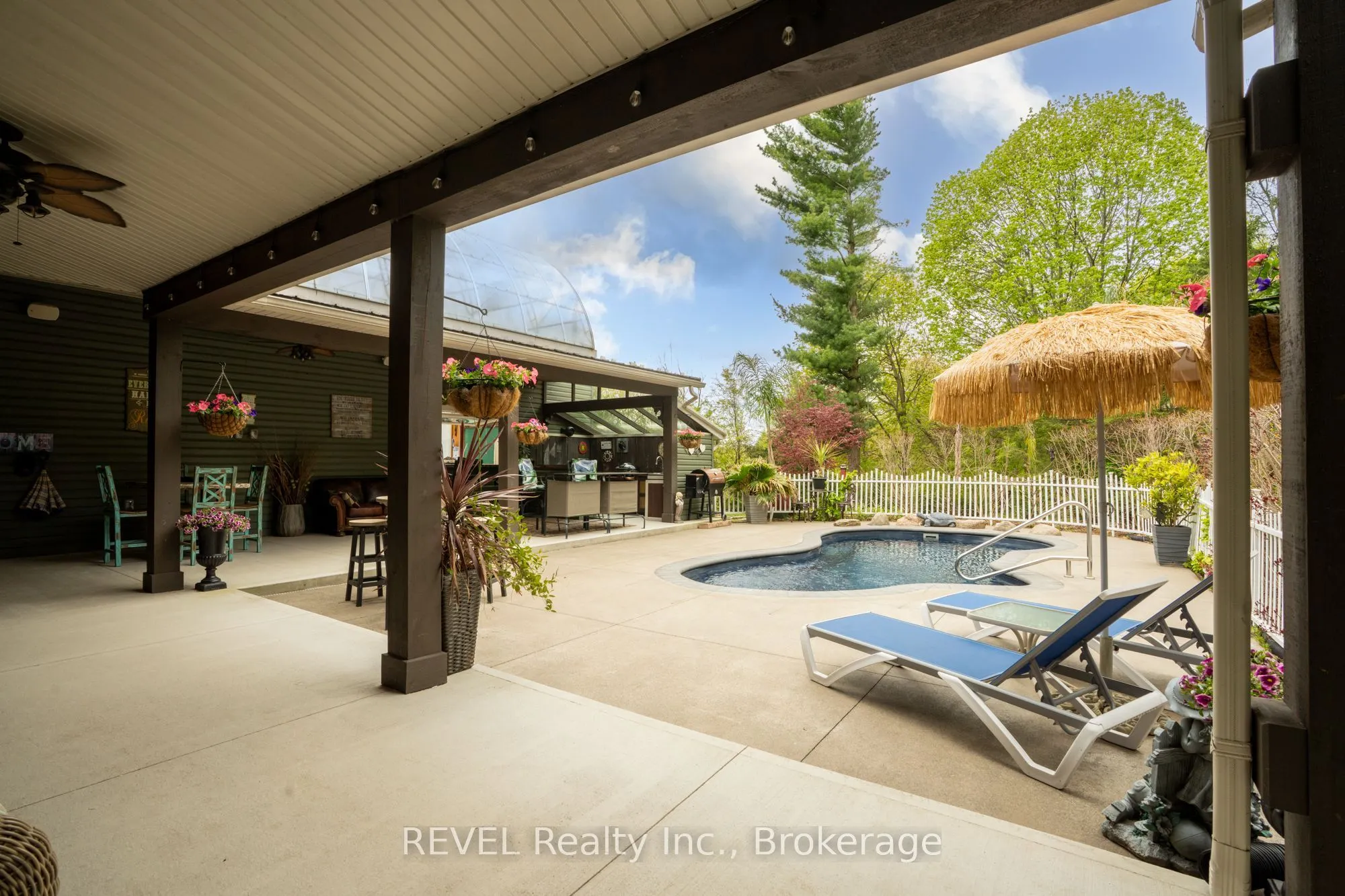 573 CANBORO Road