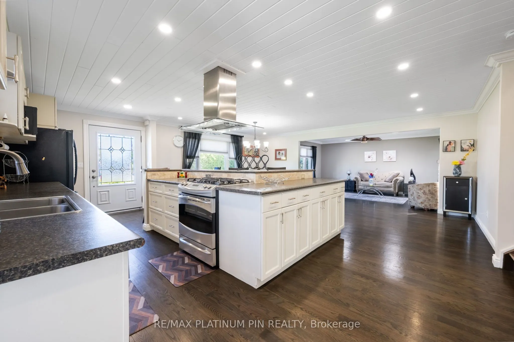 21 Longfield Drive