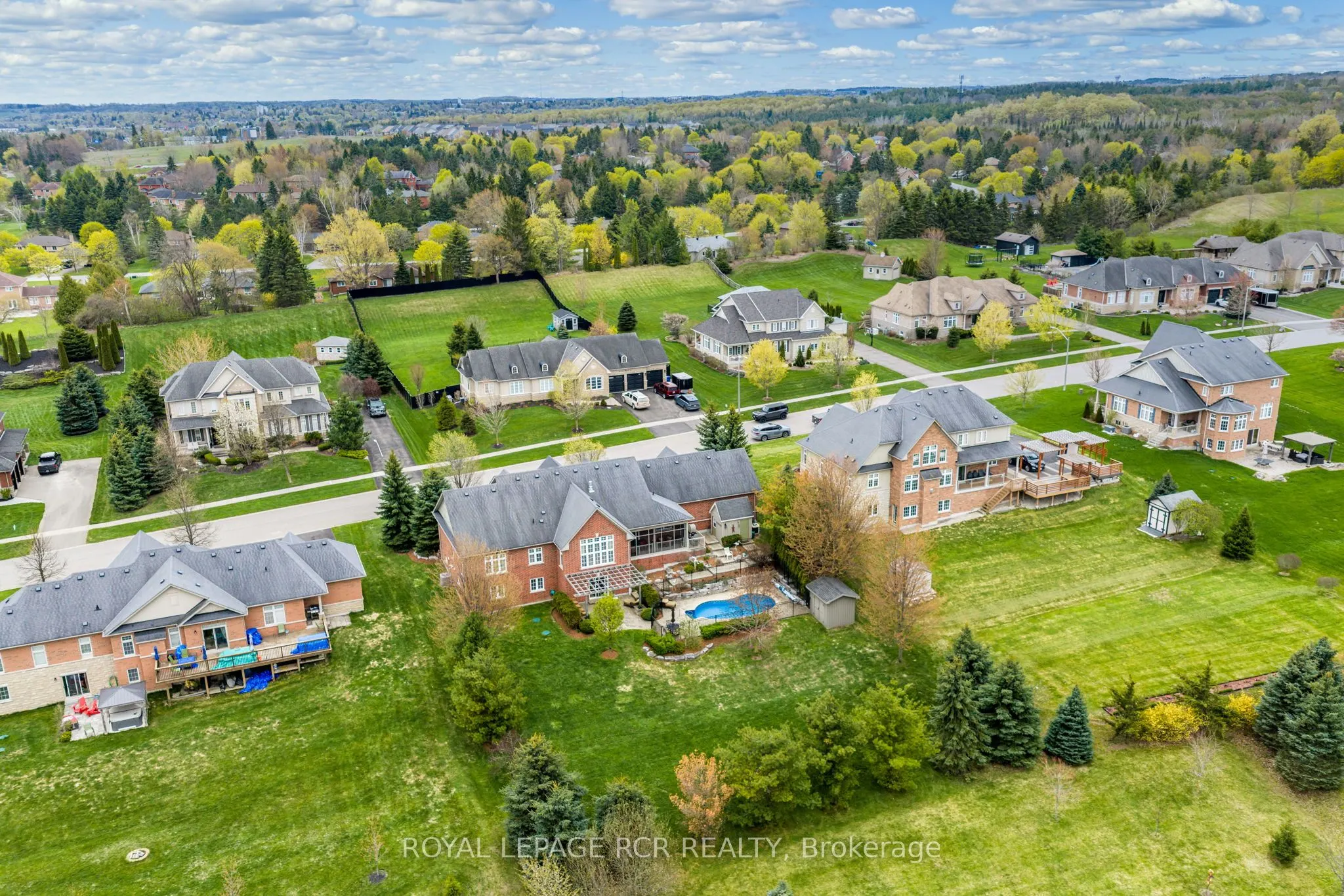 8 Masters Creek Boulevard