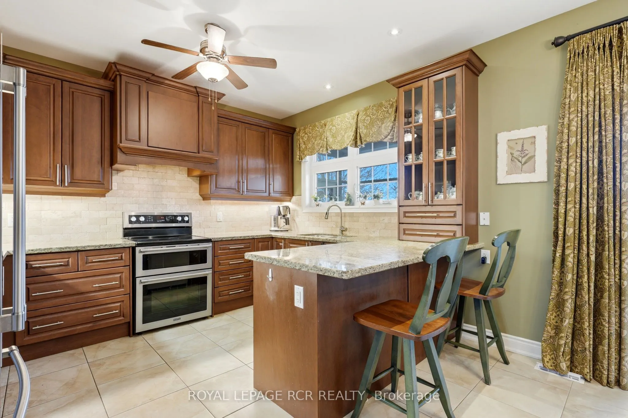 8 Masters Creek Boulevard
