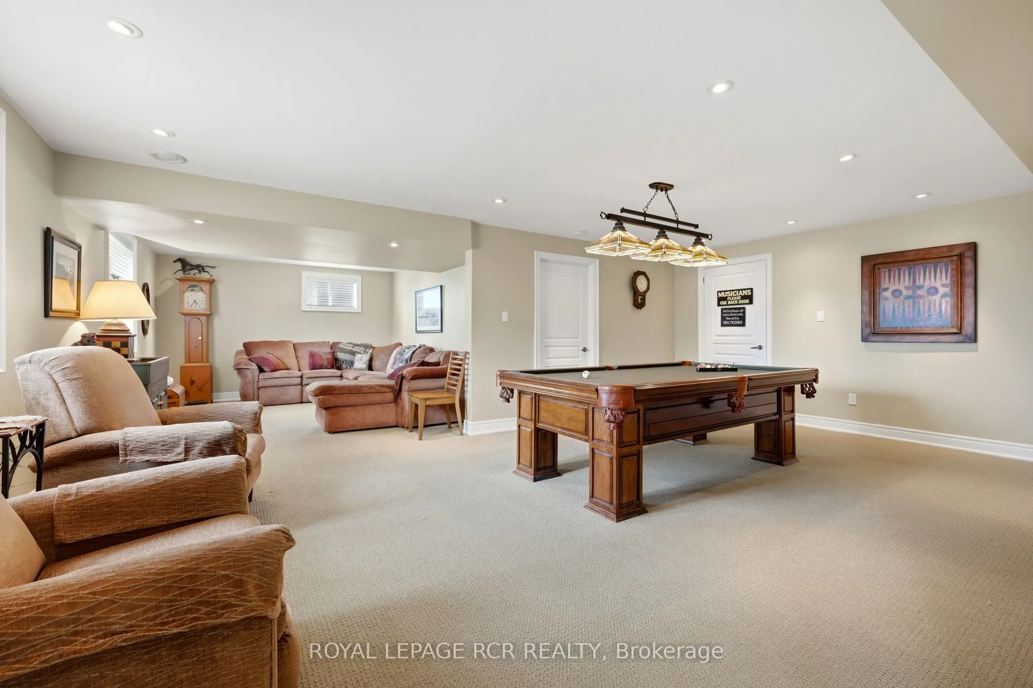 8 Masters Creek Boulevard