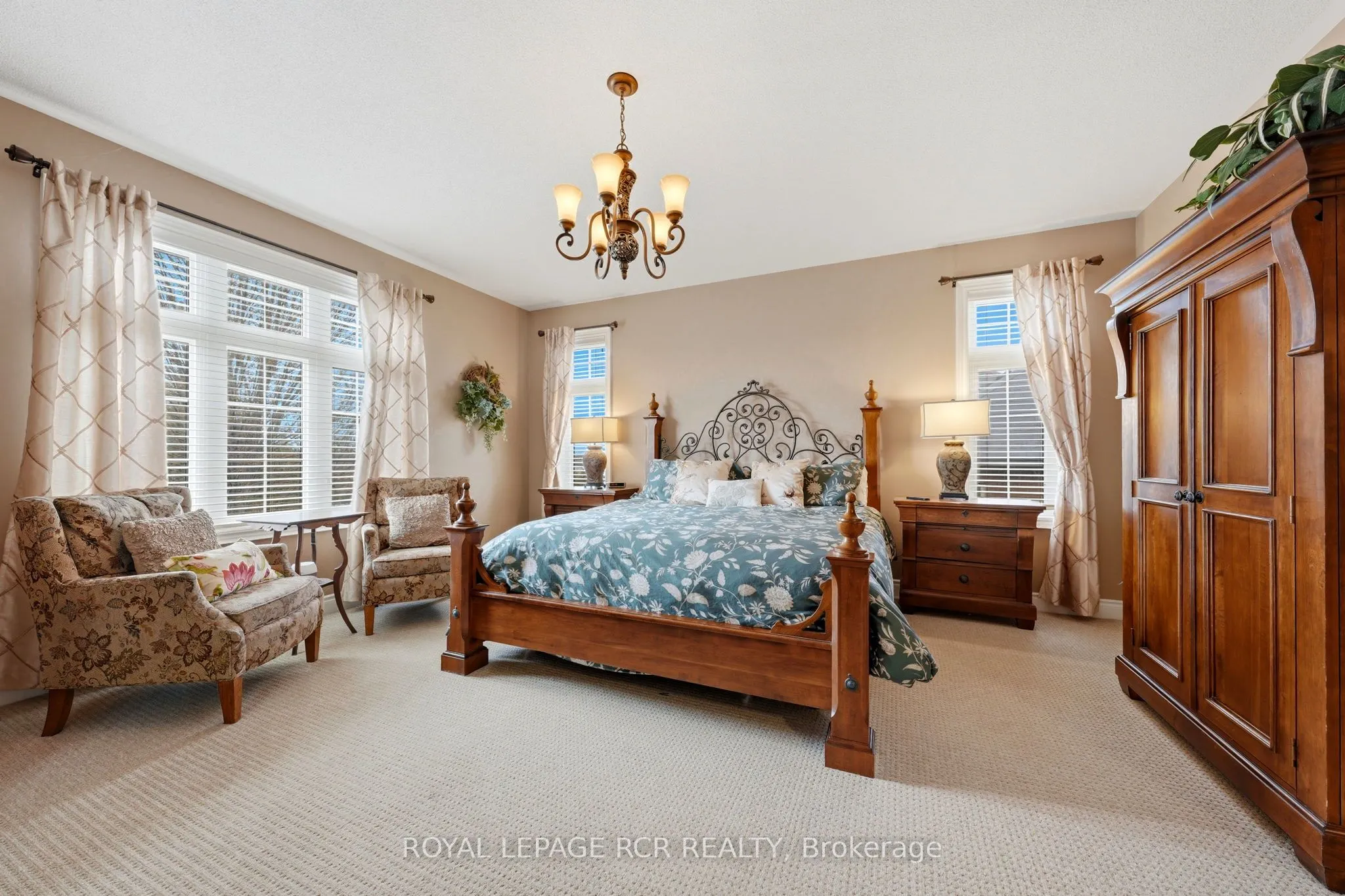 8 Masters Creek Boulevard