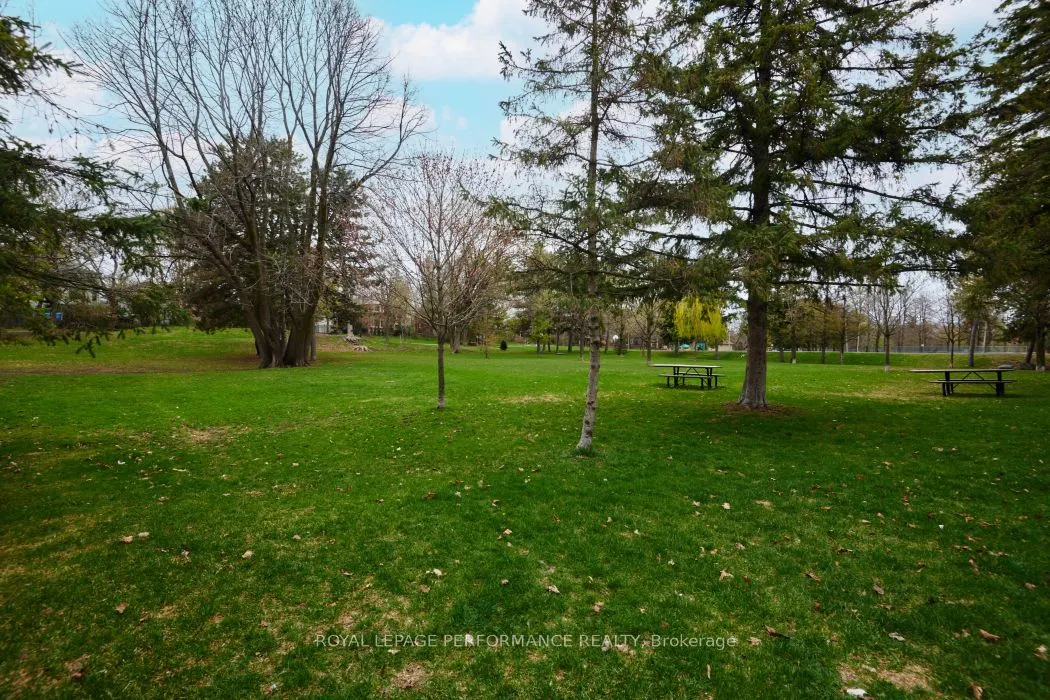 19 Windsor Avenue