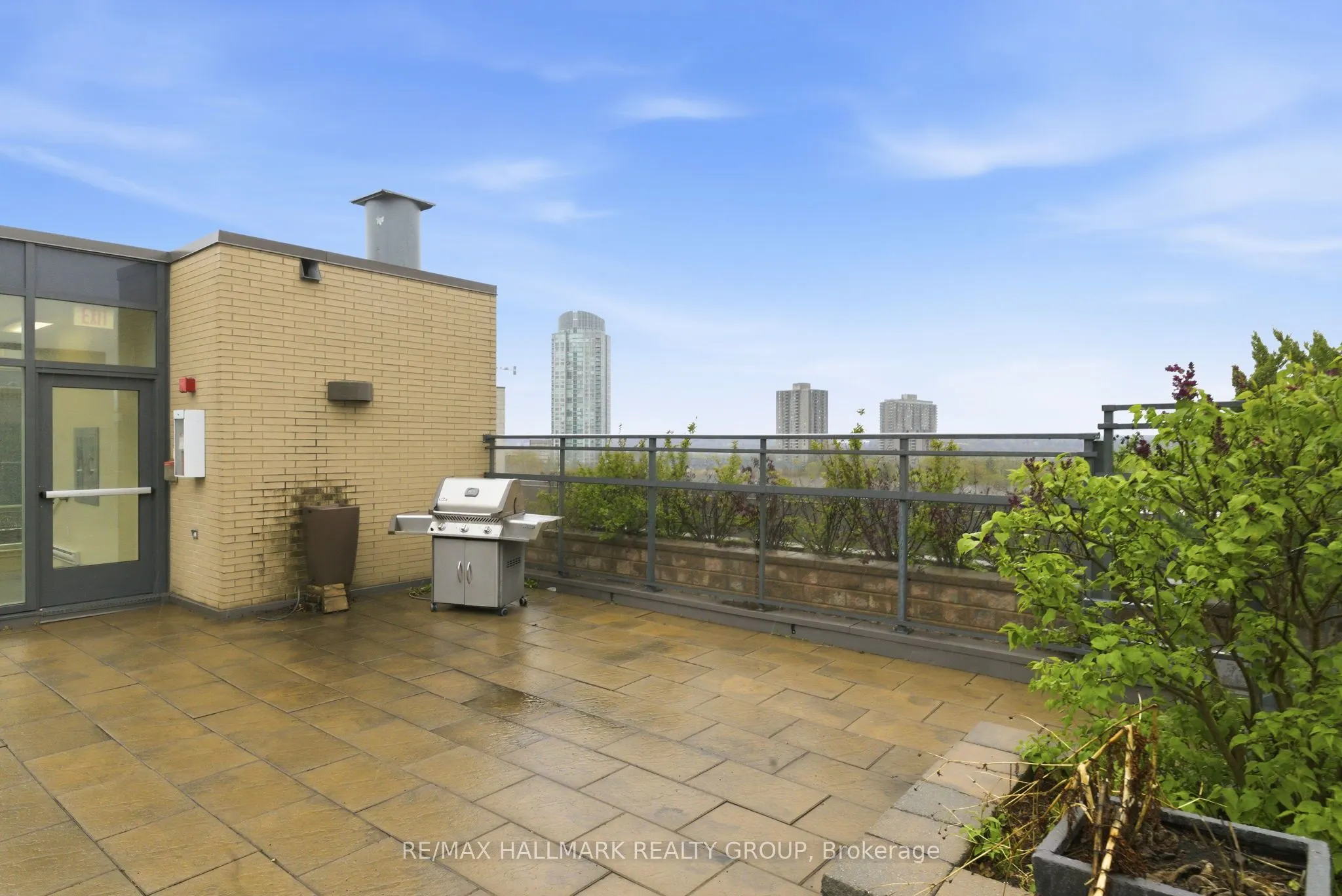 101 Richmond Road #611